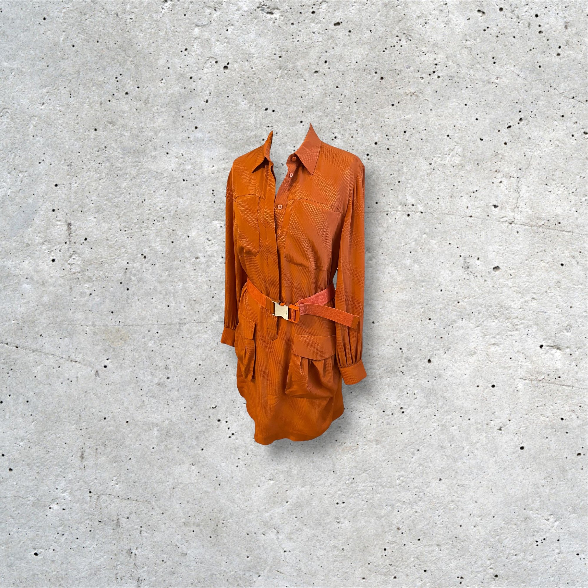 adomimod.com-fendi-robe-soie-orange-taille-36_38Photoroom_019_20241204_165217.jpg