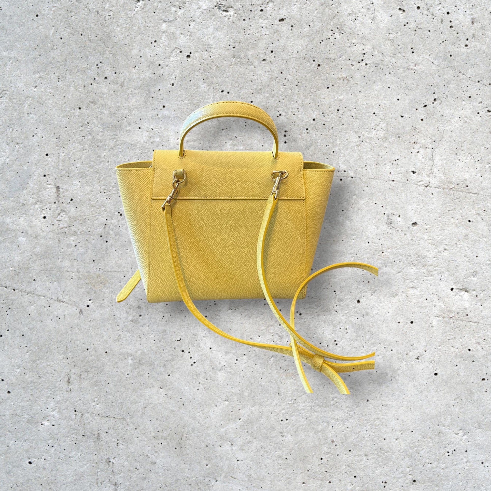 adomimod.com-celine-sac-belt-nano-cuir-jaunePhotoroom_013_20250426_170502.jpeg