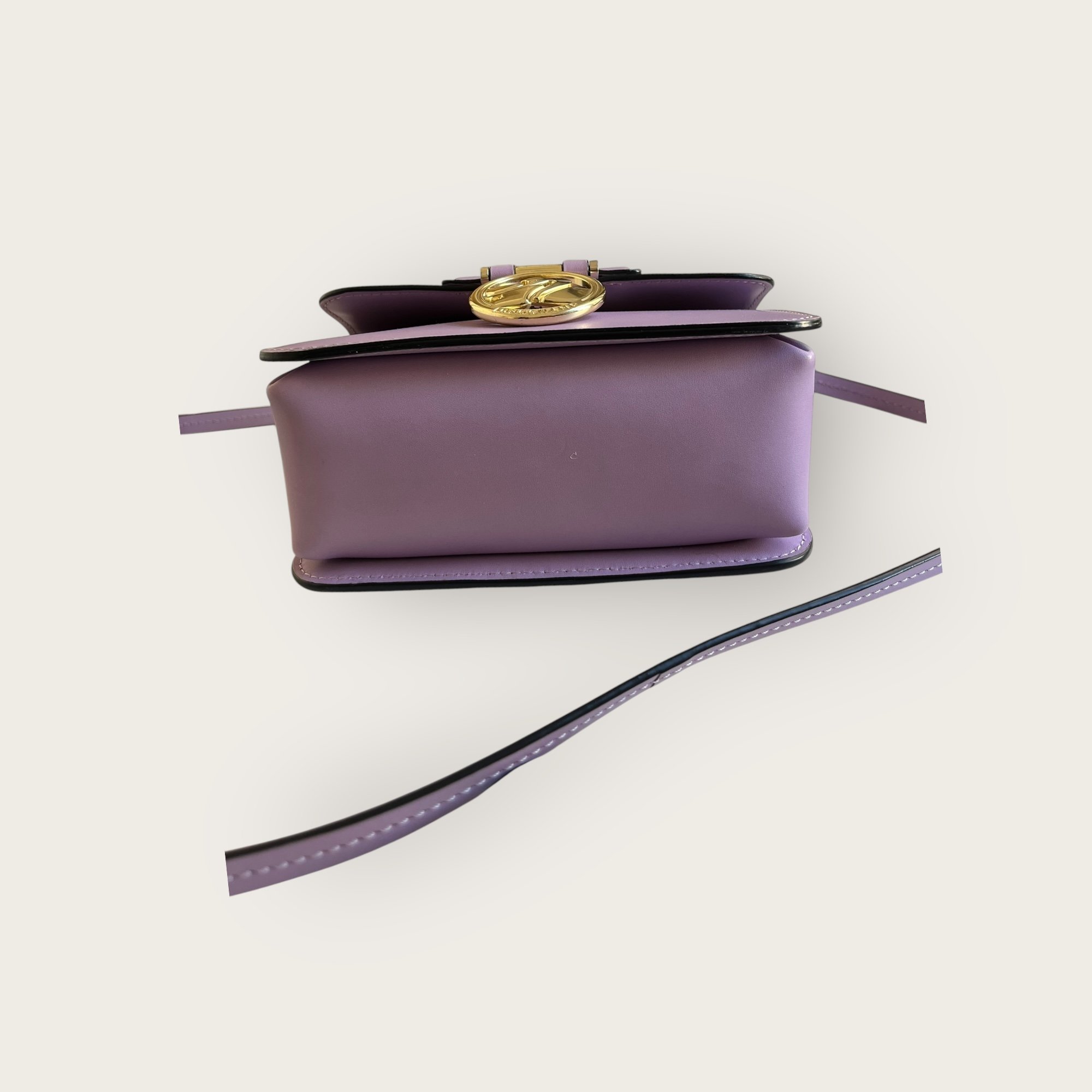 adomimod.com-longchamp-sac-mini-box-trot-cuir-lilasPhotoroom_000_20250410_173936.jpeg