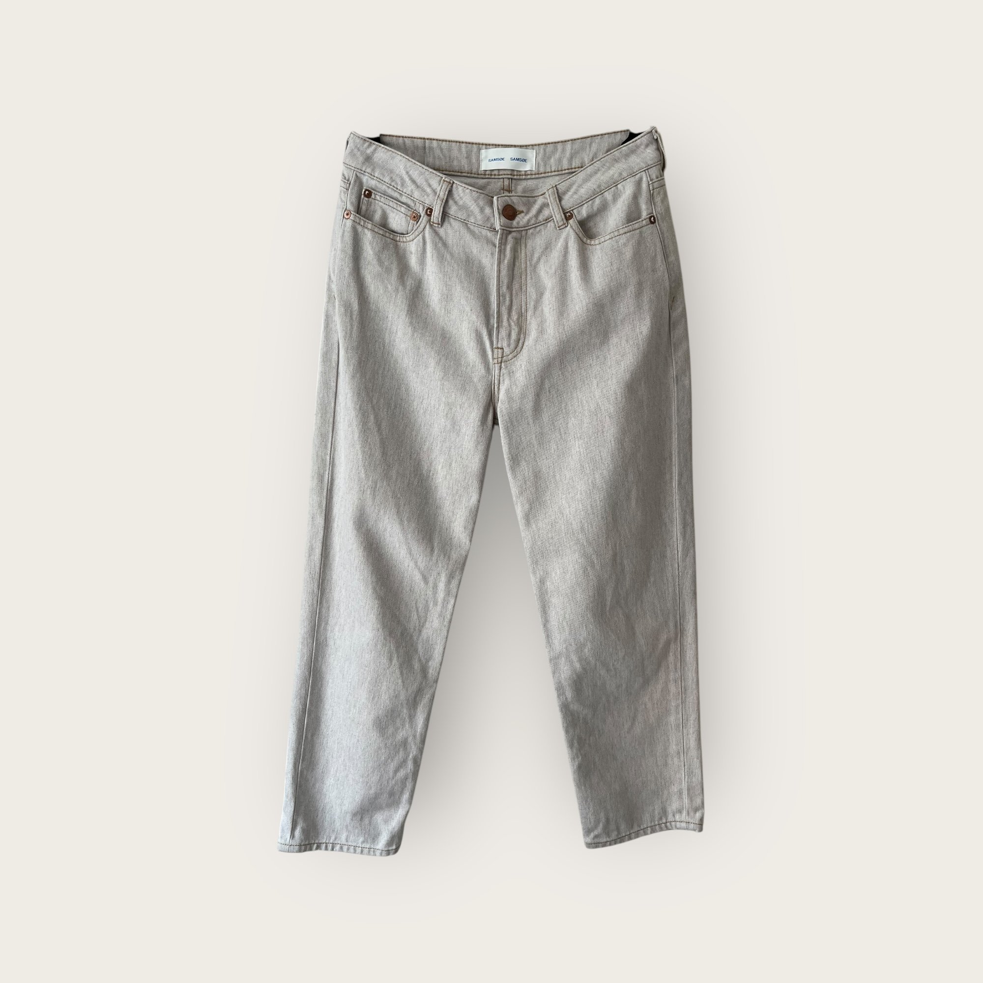 adomimod.com-samsoe-samsoe-jeans-gris-ecru-taille-30Photoroom_009_20250417_161533.jpeg