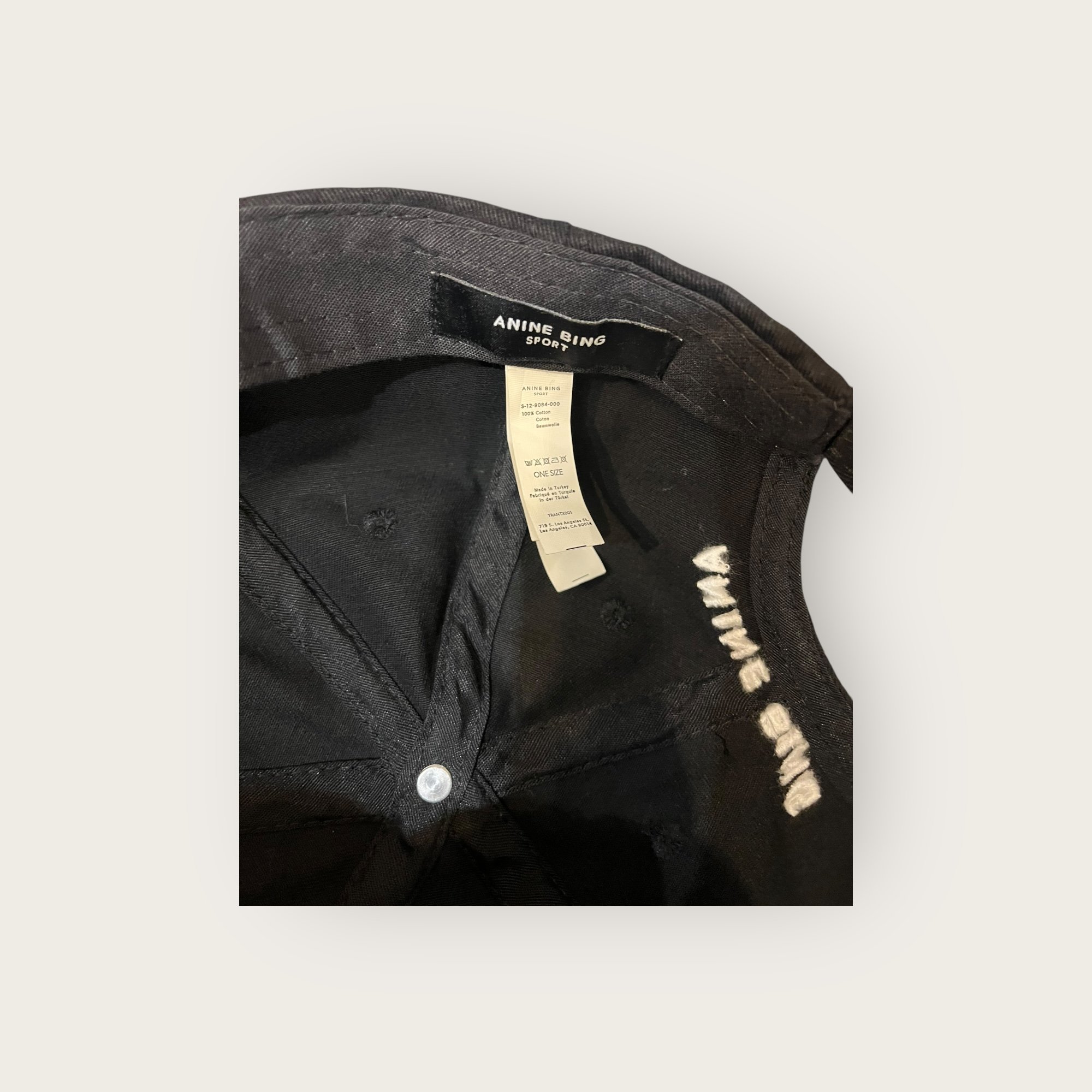 adomimod.com-anine-bing-casquette-coton-noir-taille-uniquePhotoroom_000_20241121_170604.jpg
