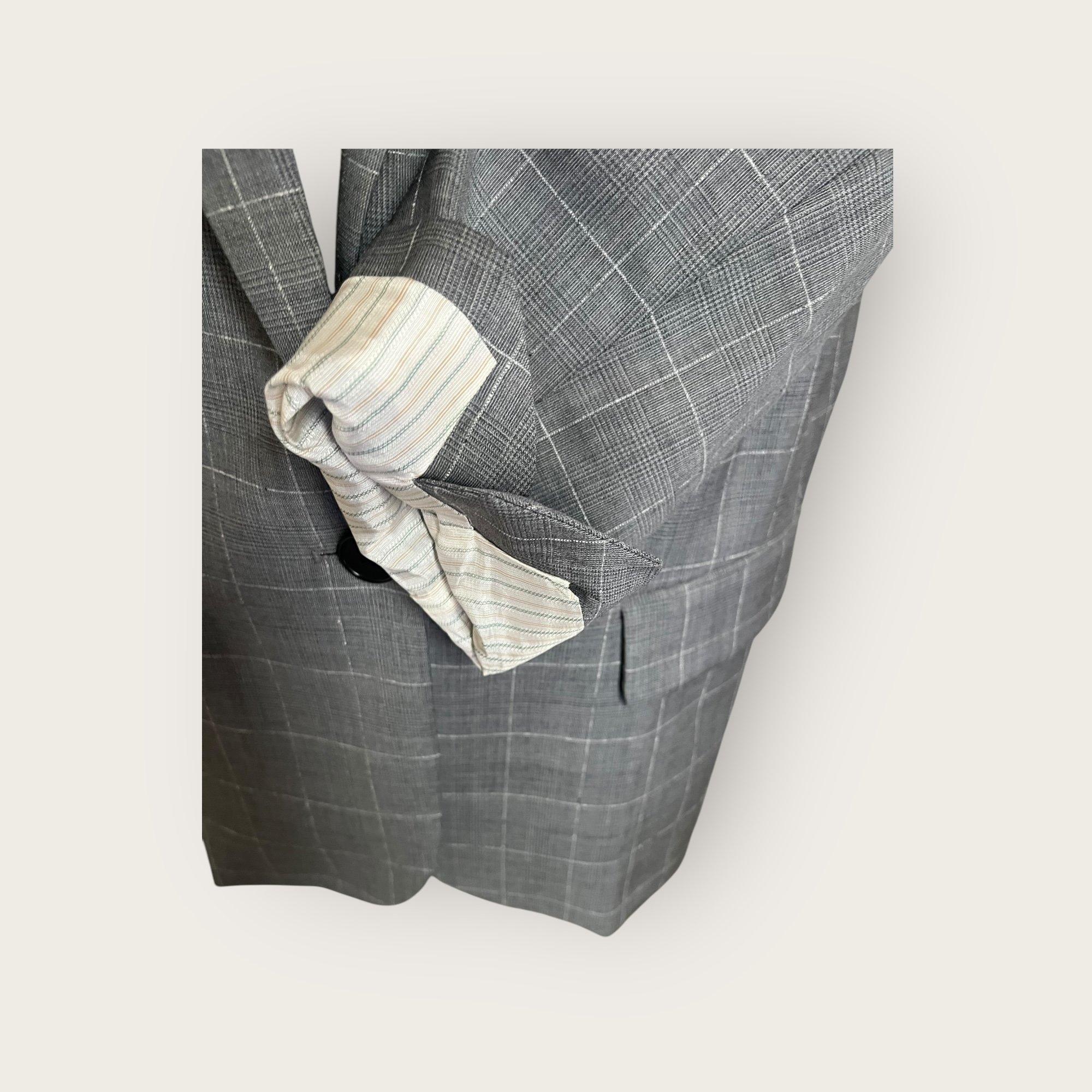 adomimod.com-zadig-voltaire-blazer-taille-40Photoroom_005_20250423_161838.jpeg