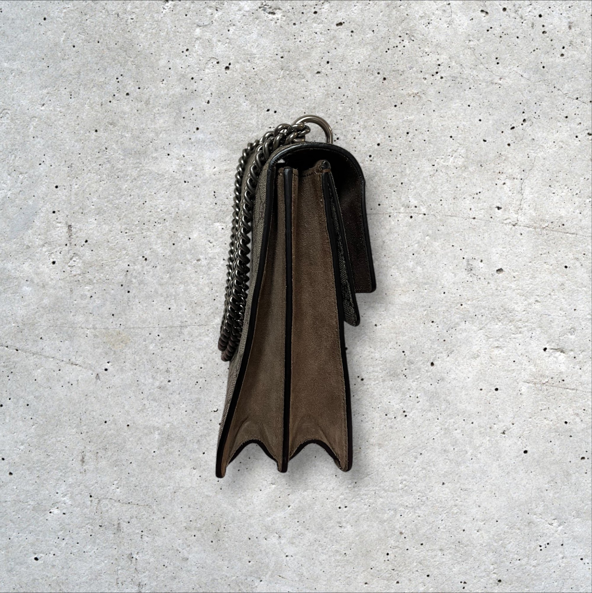 adomimod.com-gucci-sac-dionysus-broderie-guepePhotoroom_012_20250211_132912.jpg