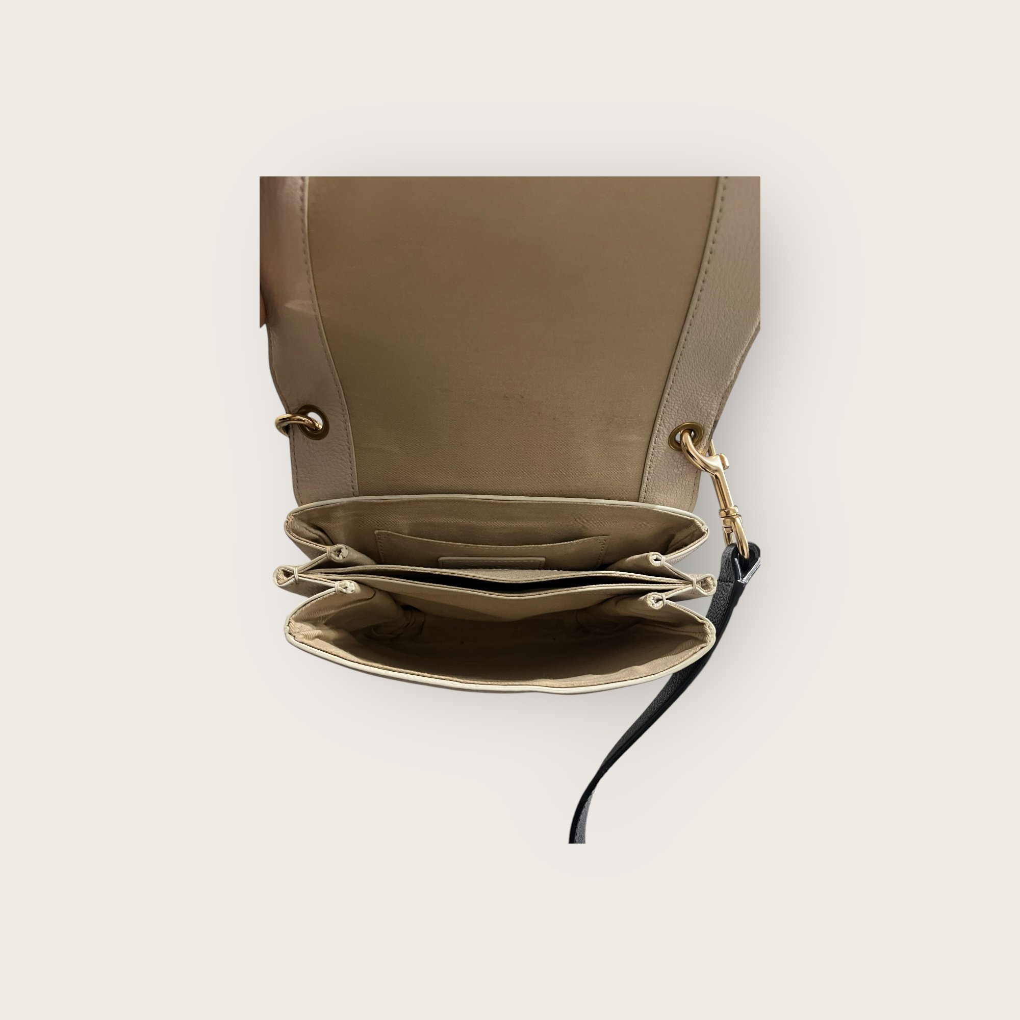 adomimod.com-see-by-chloe-sac-mini-hana-cuir-ecruPhotoroom_003_20241112_153356.jpg