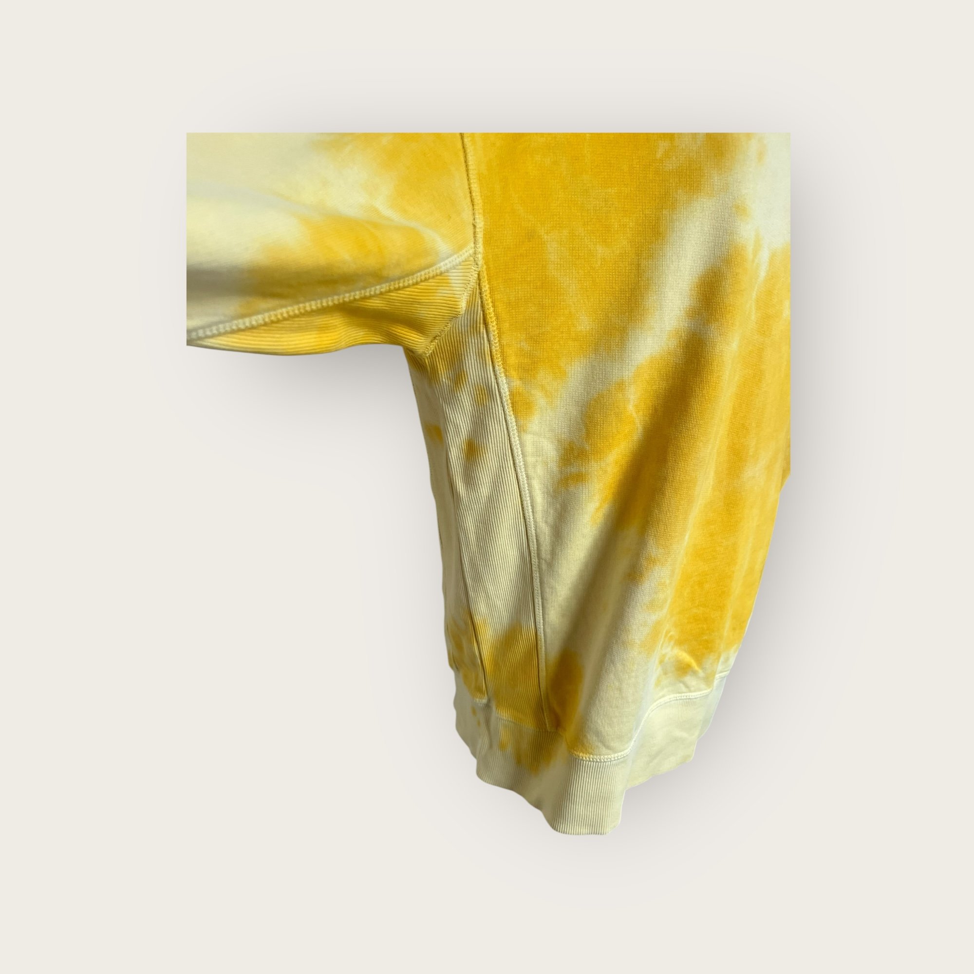 adomimod.com-RUSSEL-sweat-jaune-tie-and-dyePhotoroom_000_20250423_163357.jpeg