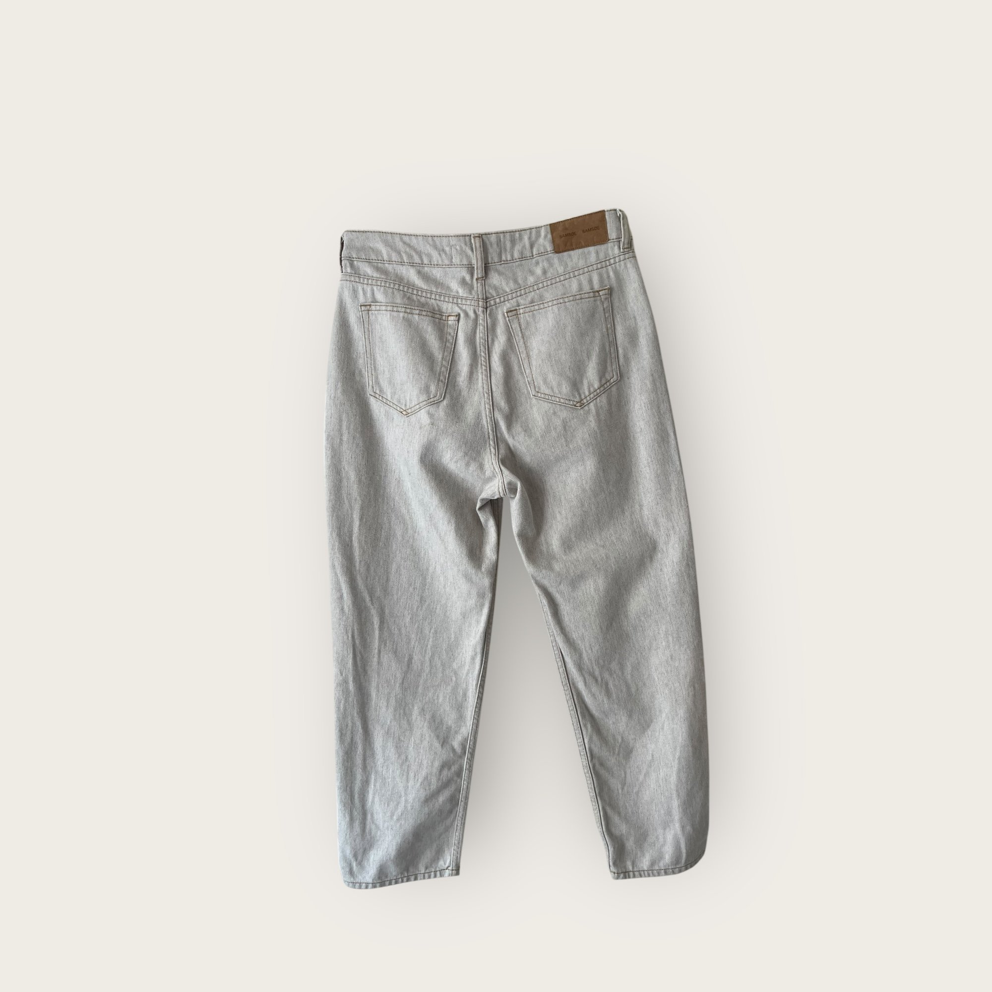 adomimod.com-samsoe-samsoe-jeans-gris-ecru-taille-30Photoroom_002_20250417_161533.jpeg