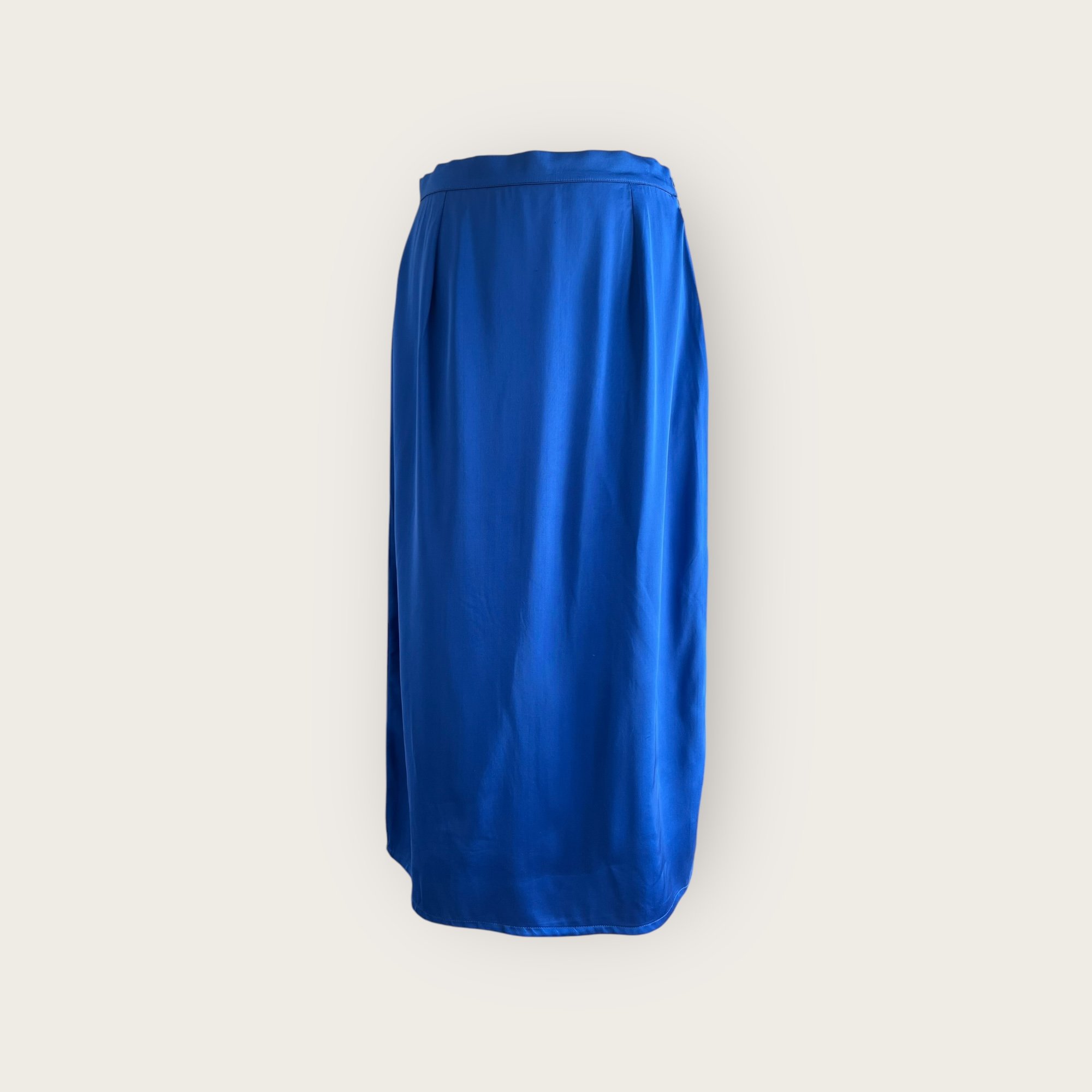 adomimod.com-a-cote-jupe-longue-satin-bleu-taille-36Photoroom_004_20250322_141008.jpeg