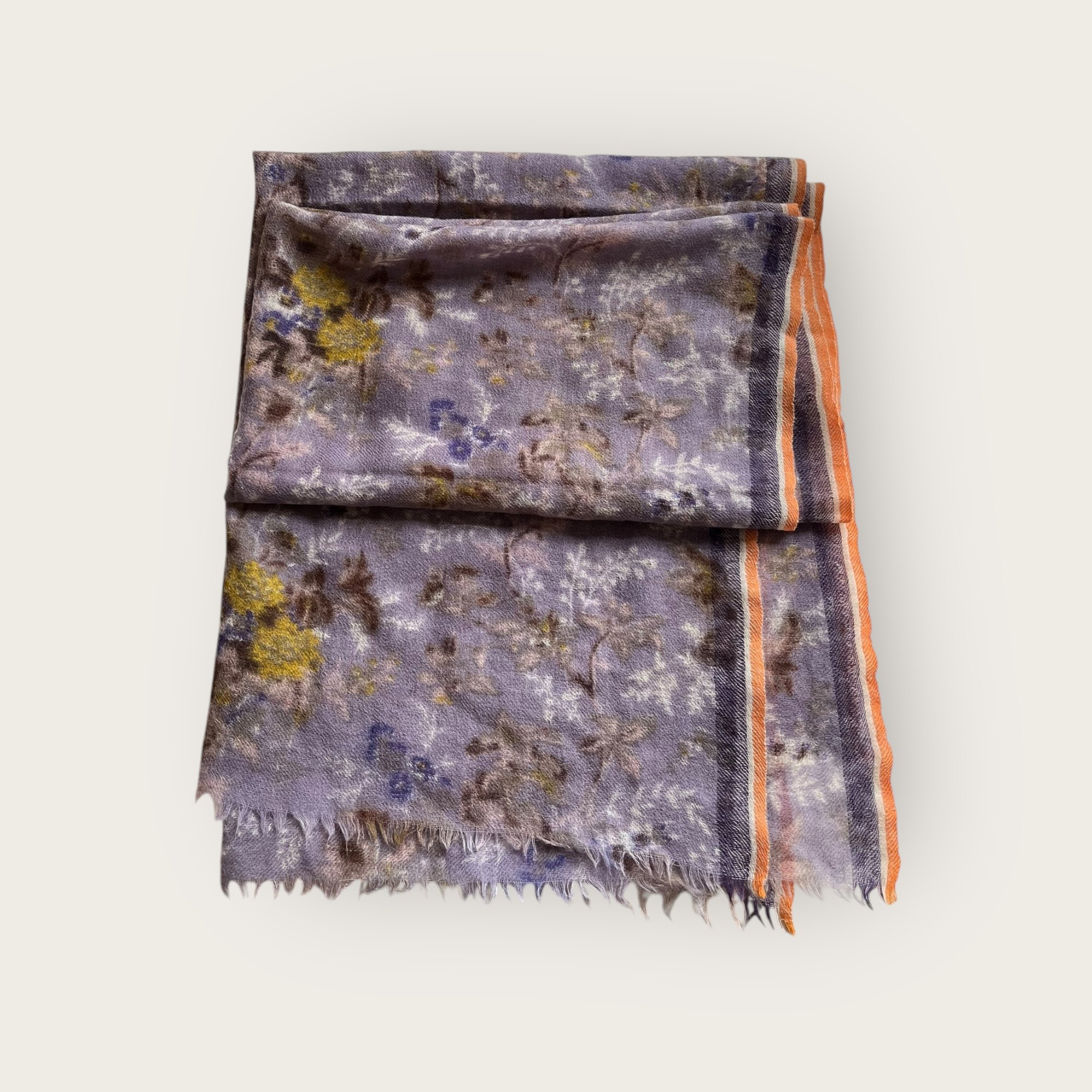 adomimod.com-epice-echarpe-etamine-de-laine-mauve-fleursPhotoroom_006_20250320_164959 2.jpeg