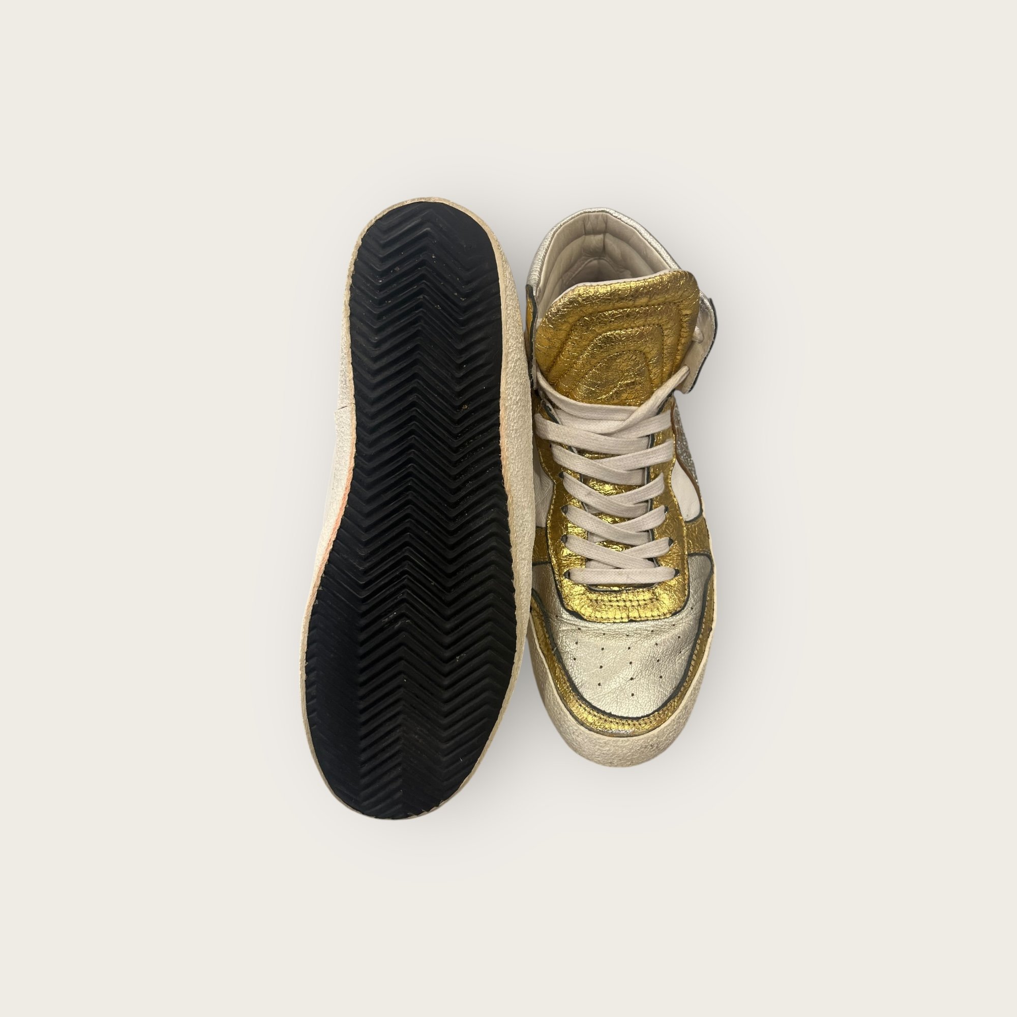 adomimod.com-archivio-22_sneakers-cuir-argent-dore-p38Photoroom_000_20240920_153220.jpg