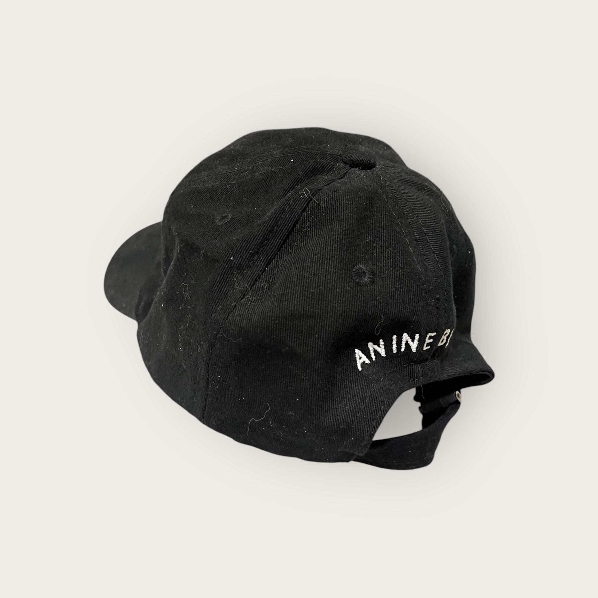adomimod.com-anine-bing-casquette-coton-noir-taille-uniquePhotoroom_002_20241121_170604.jpg