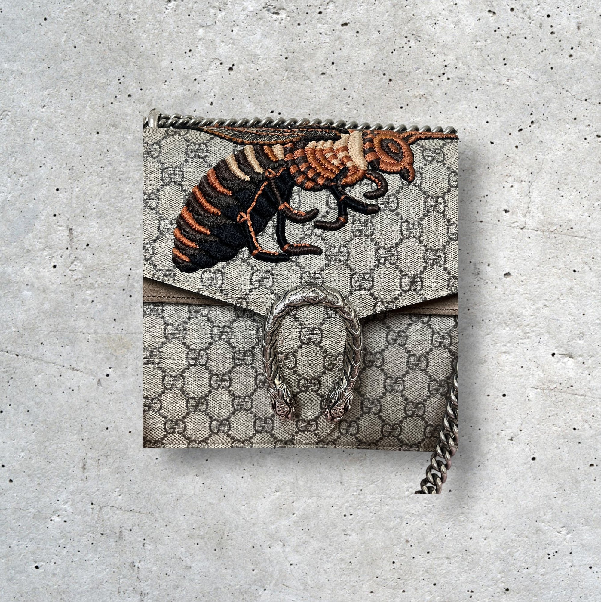adomimod.com-gucci-sac-dionysus-broderie-guepePhotoroom_000_20250211_133831 2.jpg