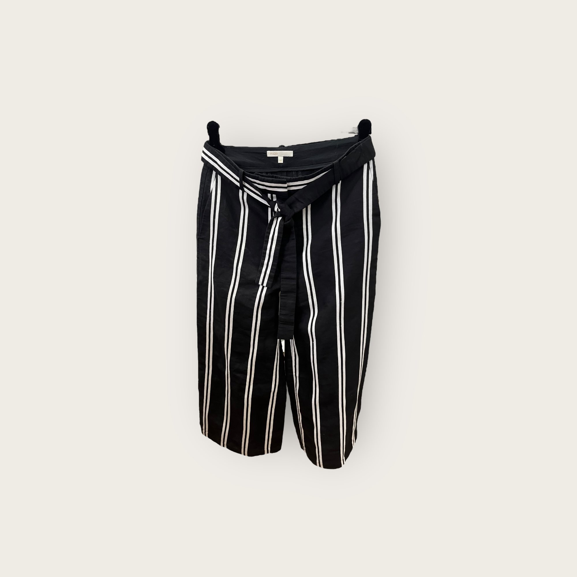 adomimod.com-maje-pantalon-noir-rayurs-taille-38Photoroom_005_20240905_164320.jpg
