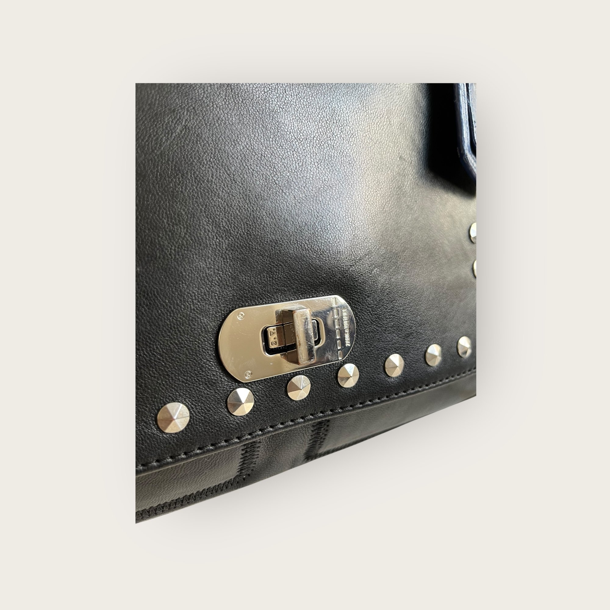 adomimod.com-zadig-voltaire-SAC_CUIR_NOIR_BLEUPhotoroom_004_20250308_164625.jpg