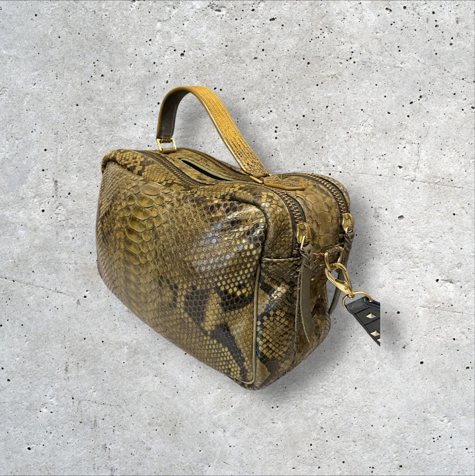 adomimod.com-claris-virot-sac-cesar-kakiPhotoroom_018_20250111_174538.jpg