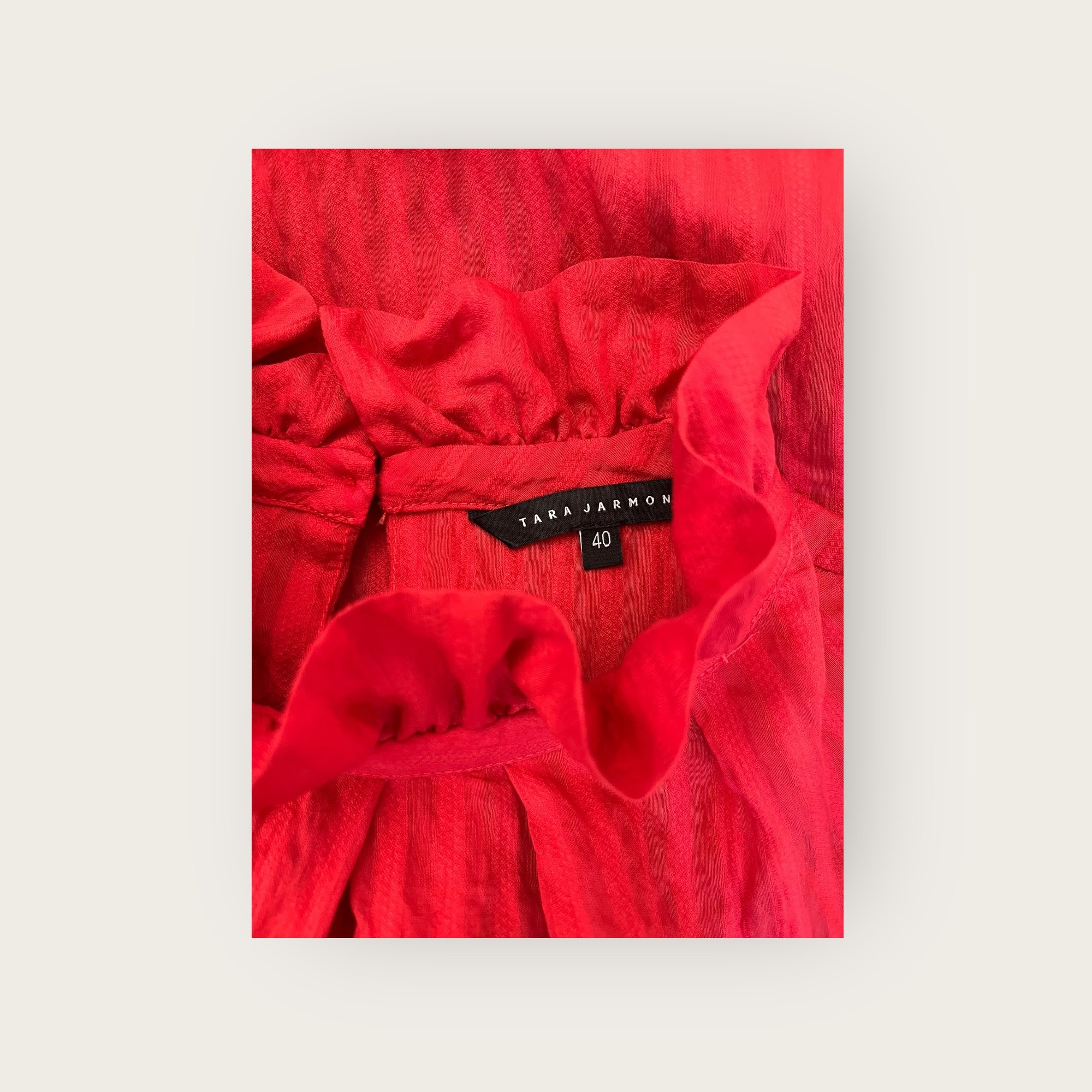adomimod.com-tara-jarmon-blouse-coquelicot-taille-38Photoroom_012_20250403_160219.jpeg