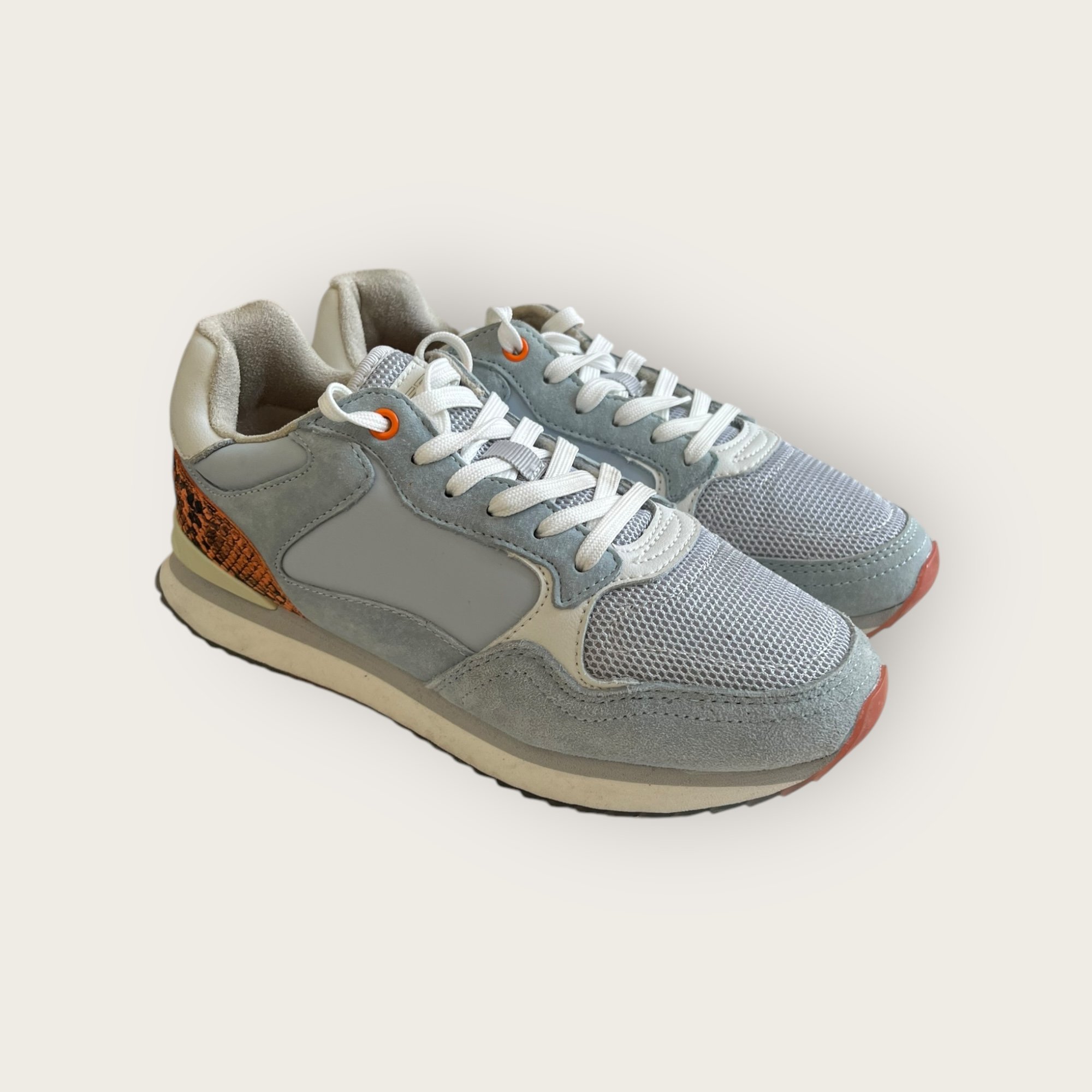 adomimod.com-hoff-baskets-cuir-bleu-pointure-38Photoroom_000_20250422_112131.jpeg