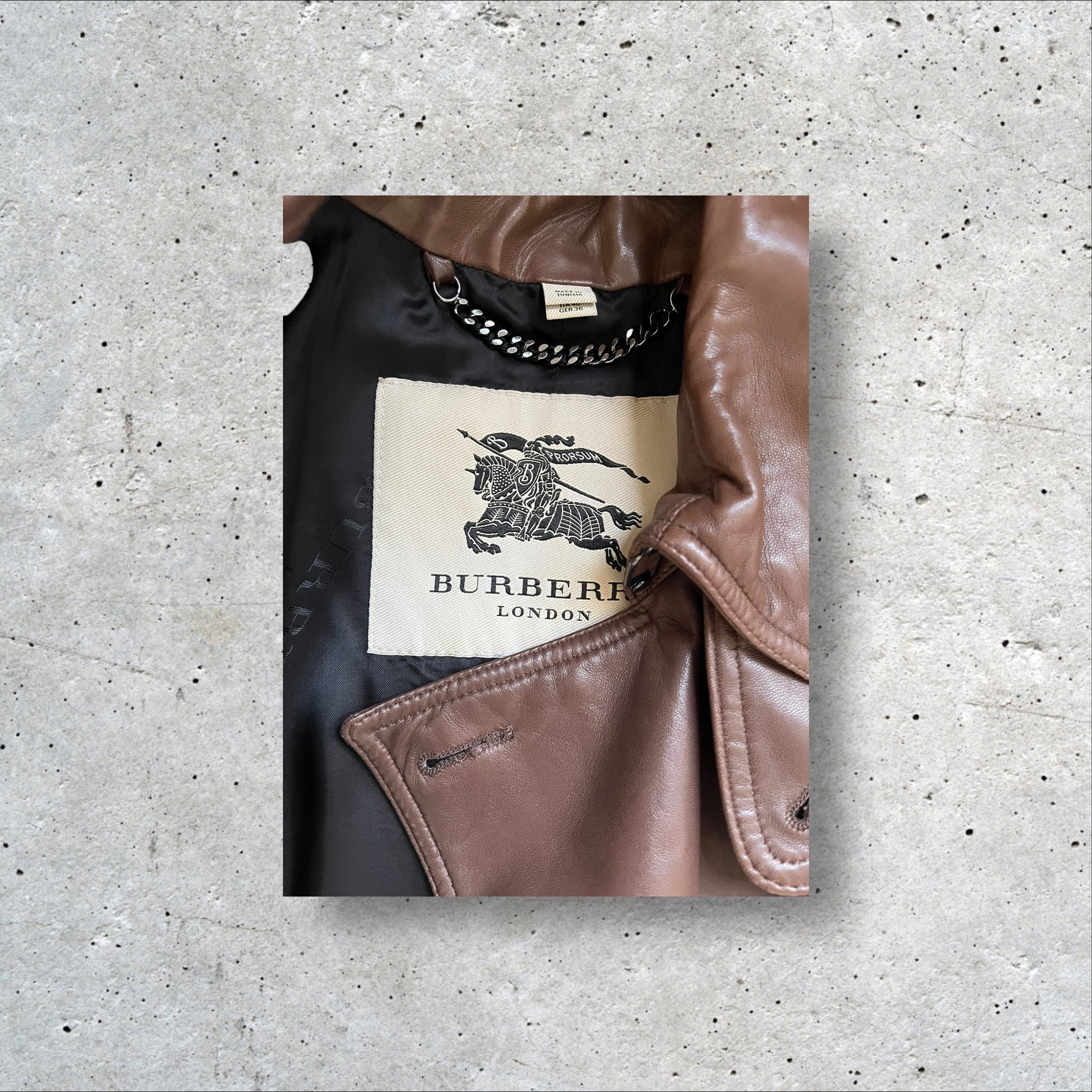 adomimod.com-BURBERRY_trench-cuir-choco-taille-SPhotoroom_011_20250123_153938.jpg