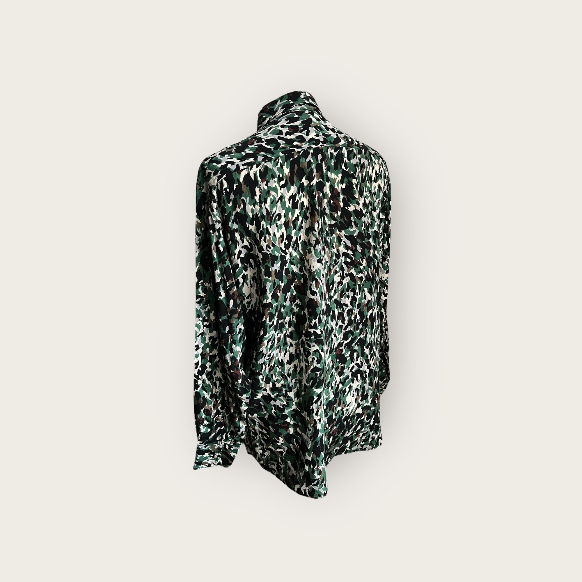 adomimod.com-DAREL-chemise-soie-camouflage-taille-36Photoroom_000_20250327_152407.jpeg