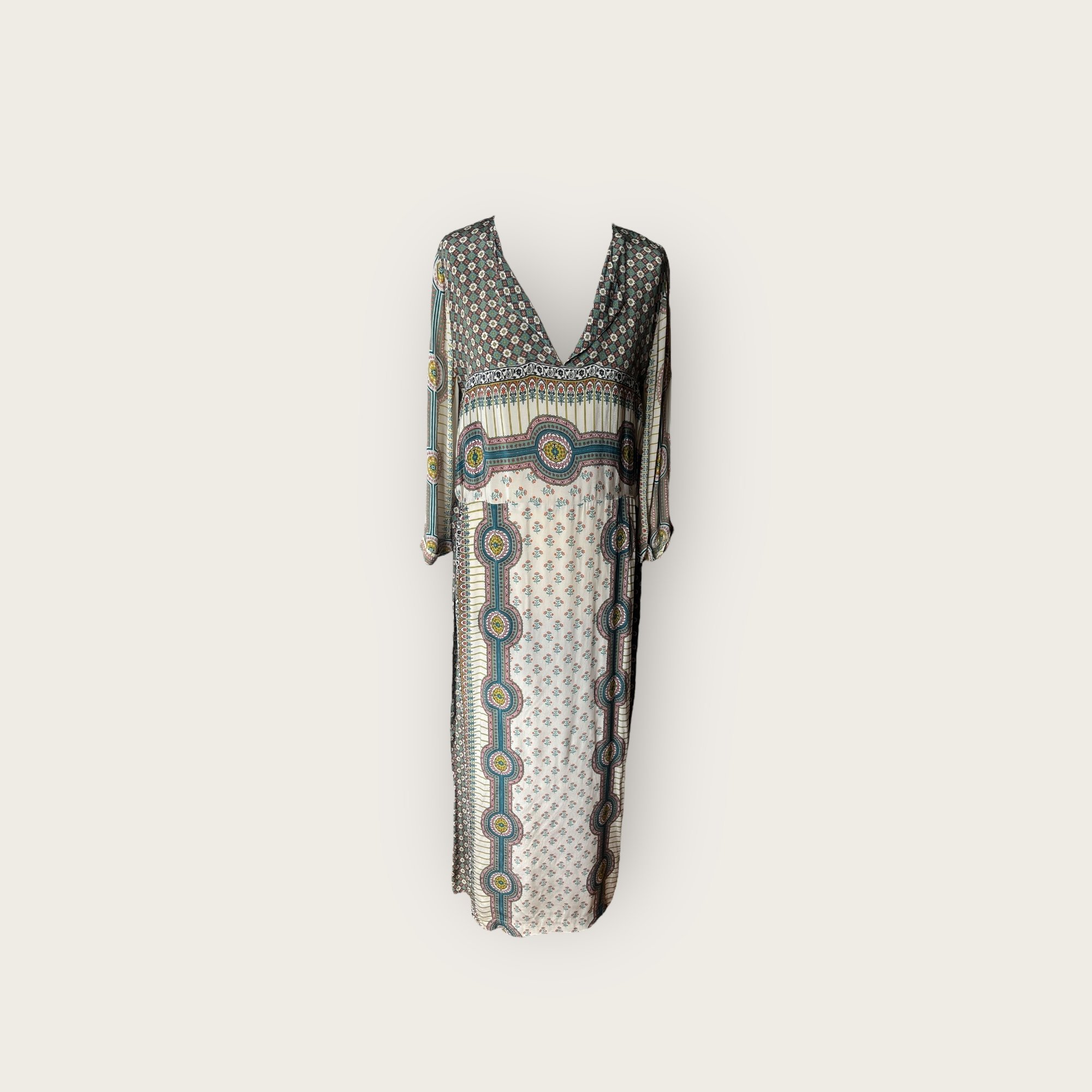 adomimod.com-STELLA_FOREST_ROBE_LONGUE_TAILLE_40_42Photoroom_007_20250521_170112.jpeg