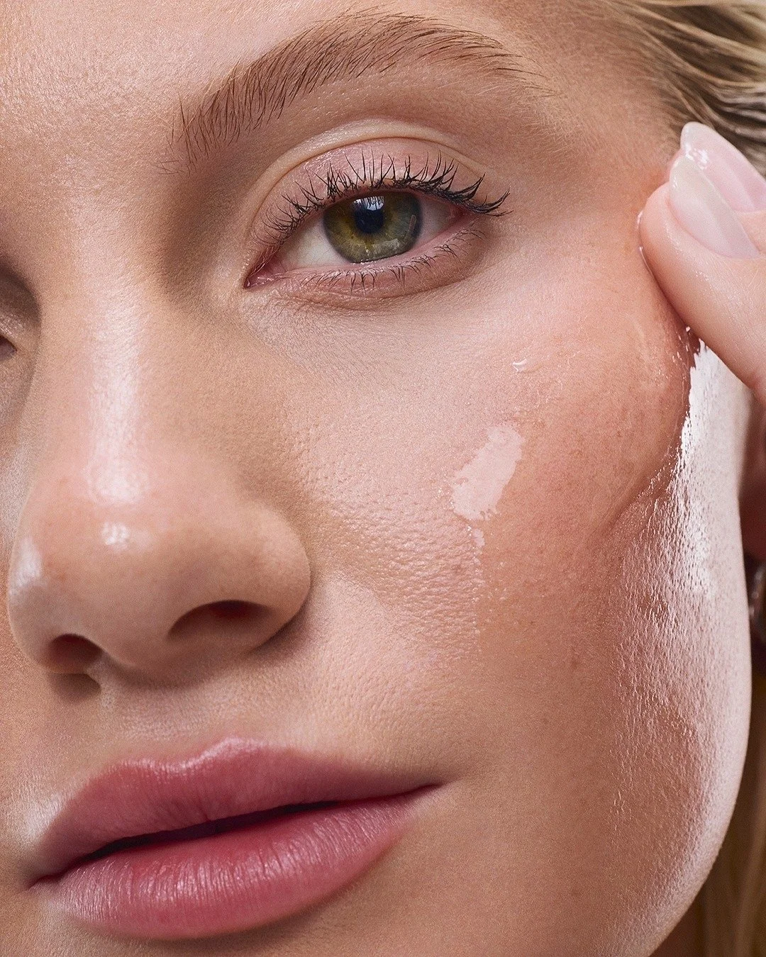 Cetaphil Oil to Foam Cleanser

Creative Direction: @concretedesignstudio
Photographer and Director: @byupclose
Lighting Director: Marvan Kwan
Photo Assistant: @jennamacdermaid
Digital Tech: @jeffjamieson

DOP: @_bobbyleon
1st AD: @gnartown
1st AC: Da