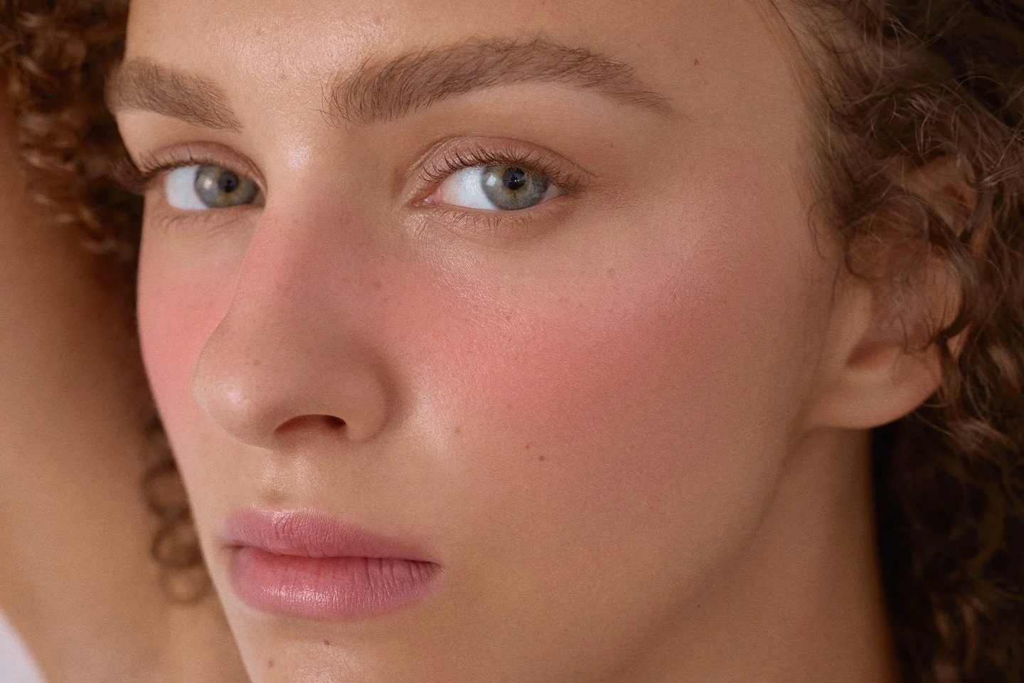 Art direction and Photography @byupclose 
Makeup Artist @ronnietremblay
Model @gabriellalaws @foliomanagement
Assistants photographer @emilyvgilbert 
Retouched by @mellapointe.psd