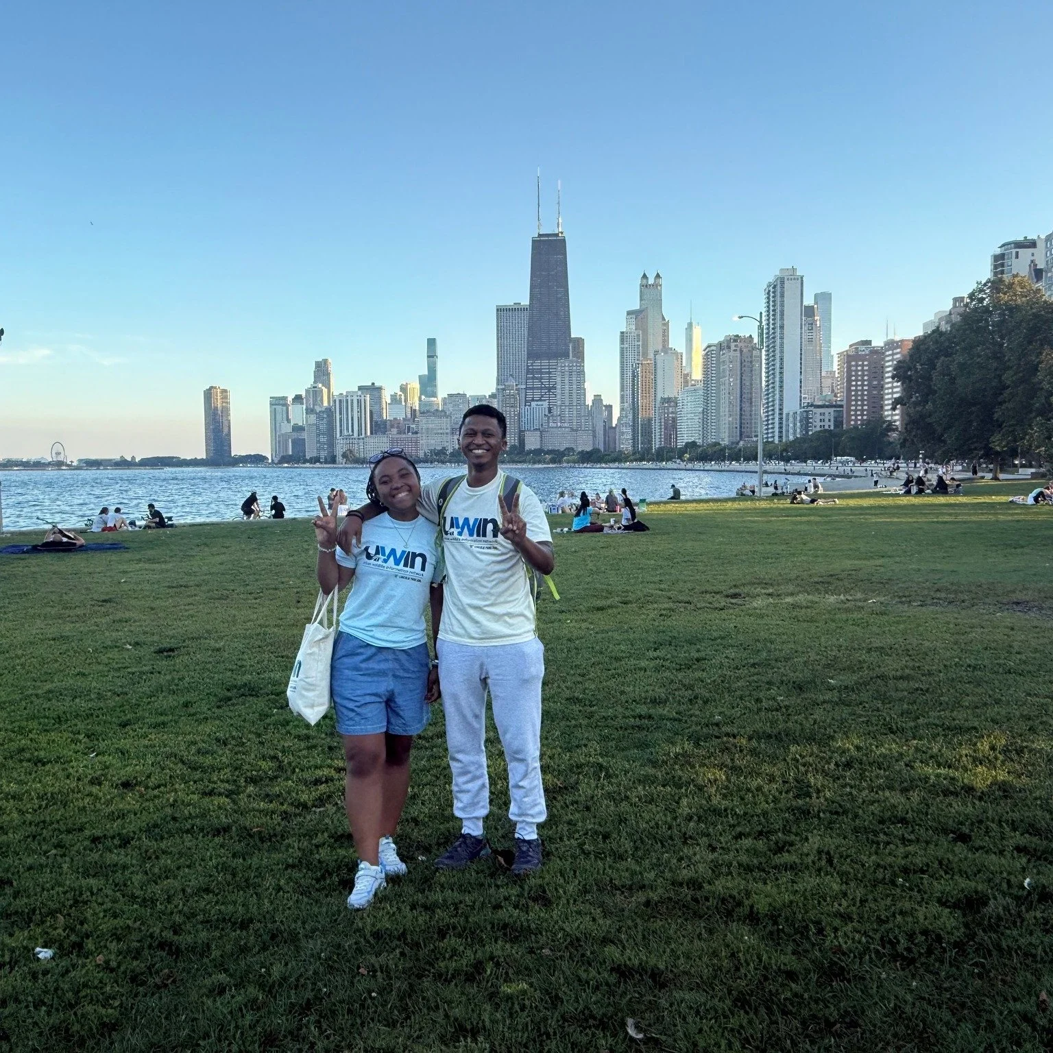 We are proud to share that @marierajaobelina and @jhoannyrasojy were invited to participate in the Urban Wildlife Information Network (UWIN) Summit hosted at @lincolnparkzoo!
A heartfelt thank you to Kim Rivera and Zach Farris, along with UWIN, Linc