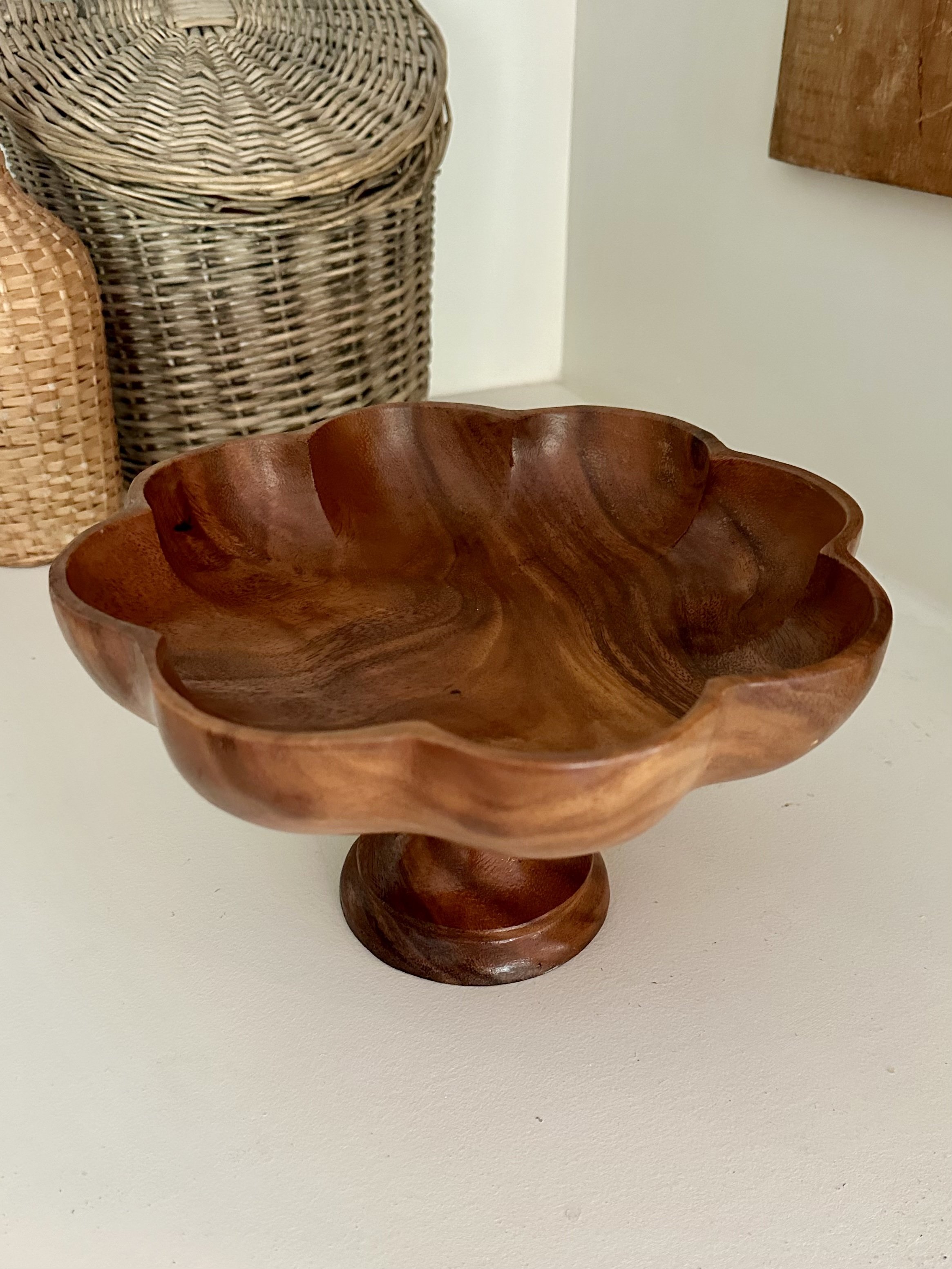 WOODPEDESTAL_1824.jpg