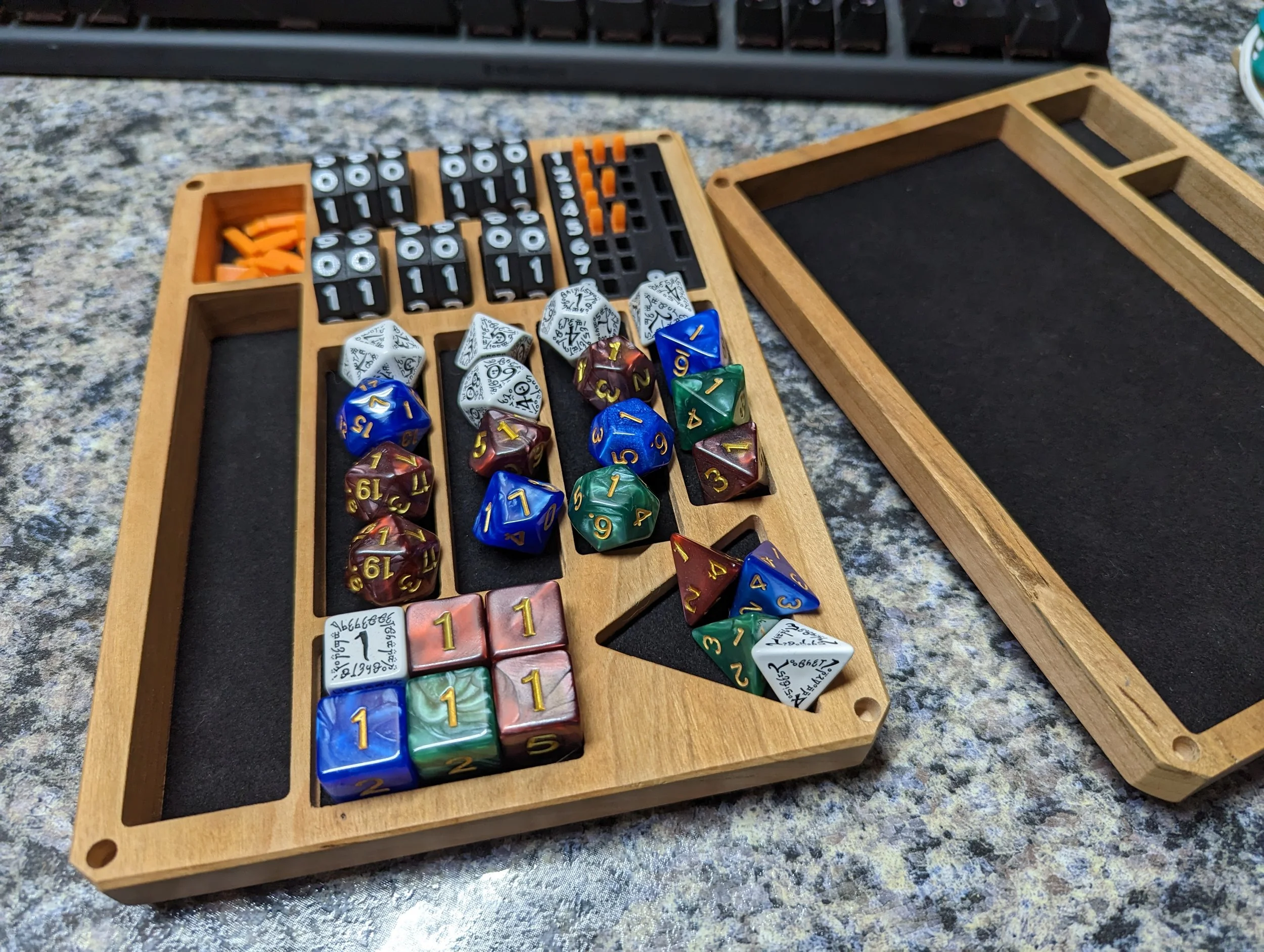 Dice Box, with Trackers and Number Wheels