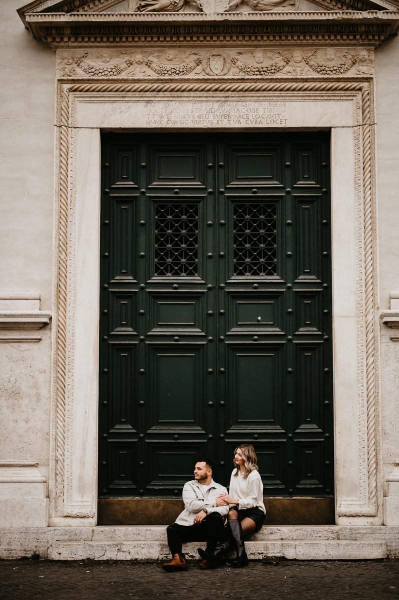 Casual-Rome-Italy-Proposal-in-Piazza-Photos-22.jpg
