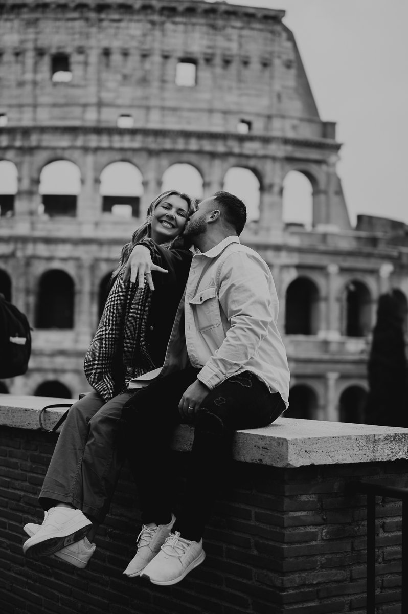 Casual-Rome-Italy-Proposal-in-Piazza-Photos-37.jpg