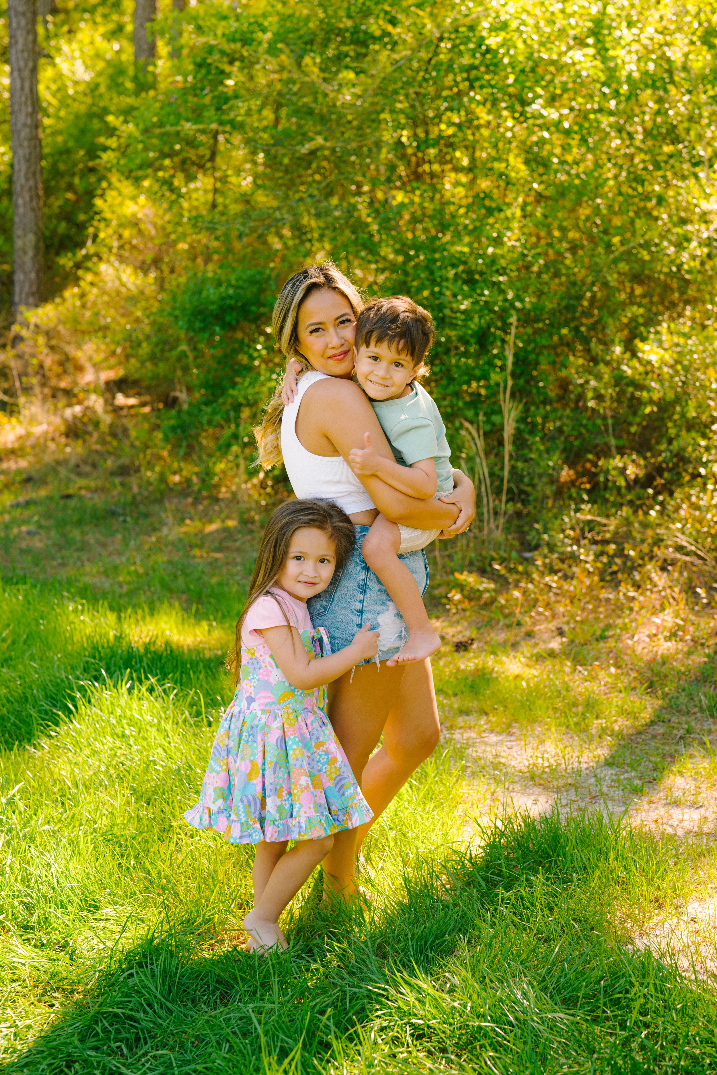 Freeport family photographer capturing a mother and daughter outdoors