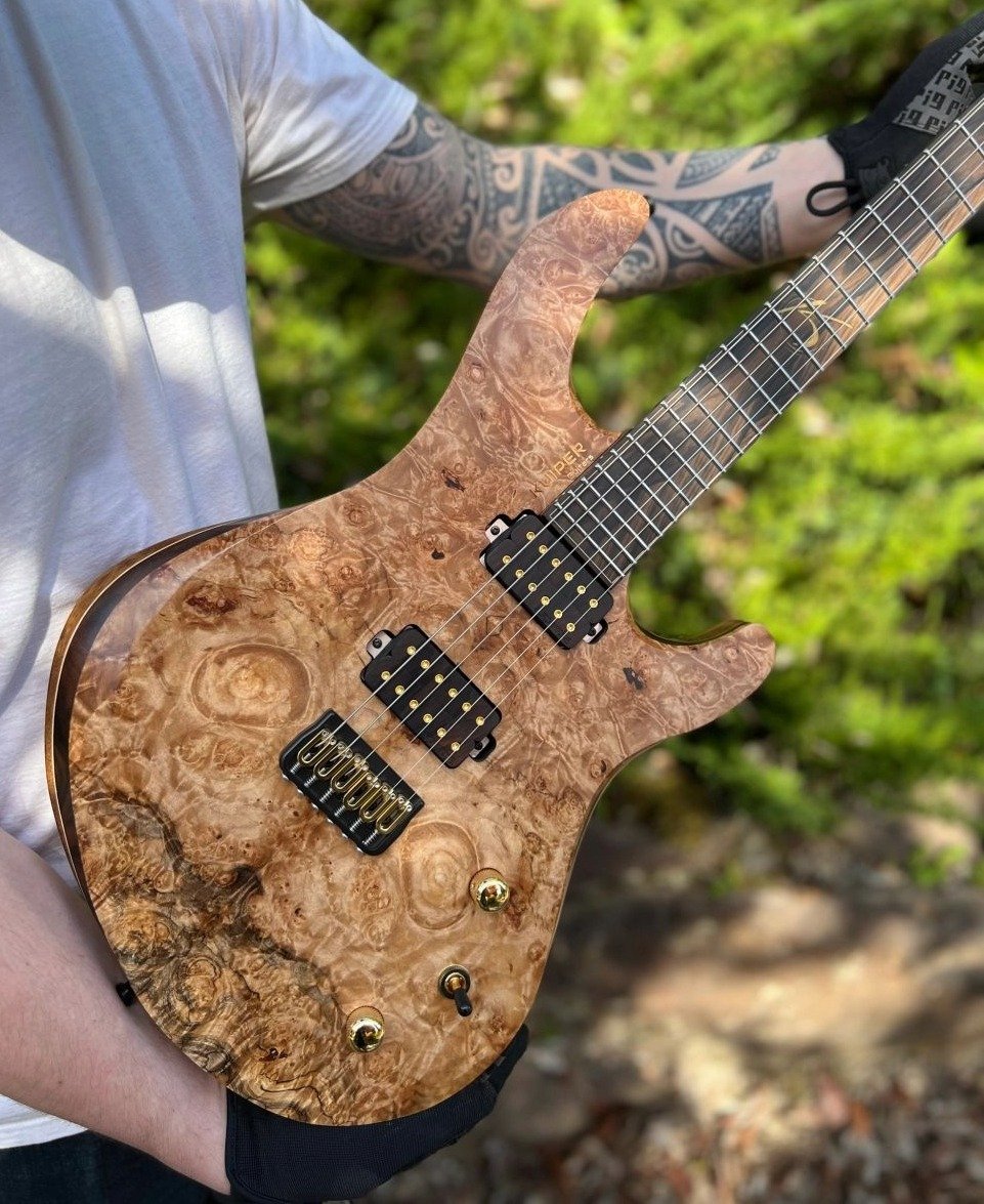 An amazing burl top on a Kuiper Guitars Karman 6-string