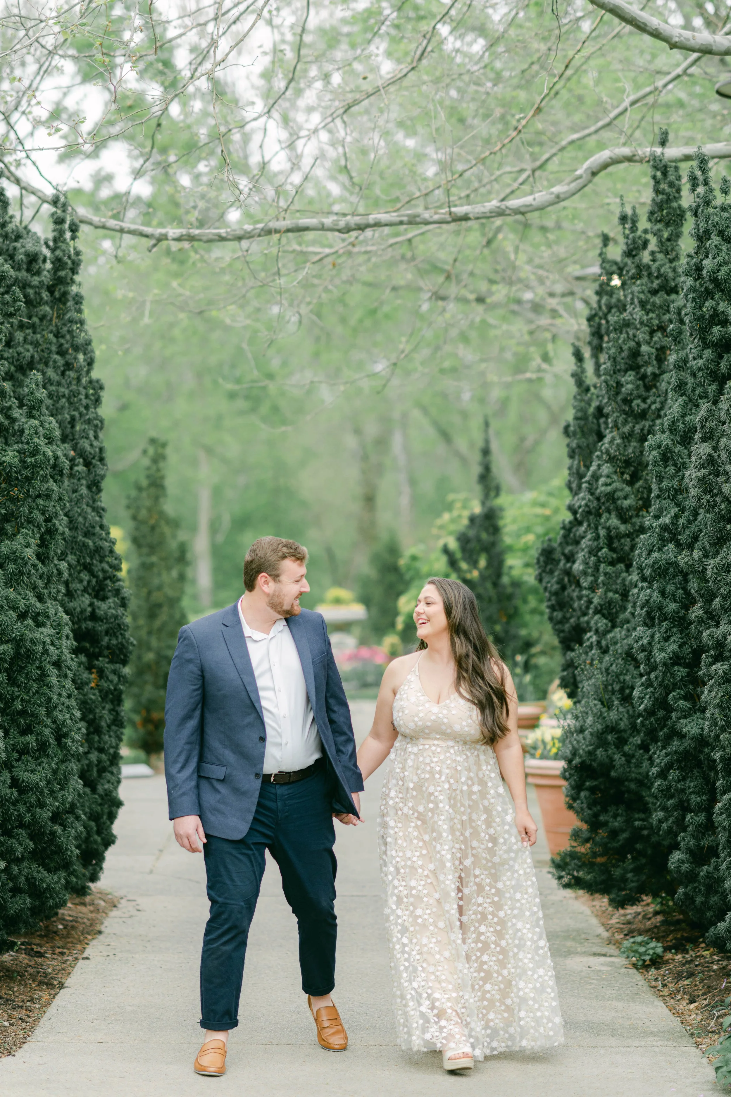 Wegerzyn-gardens-engagement-photos-1.jpg
