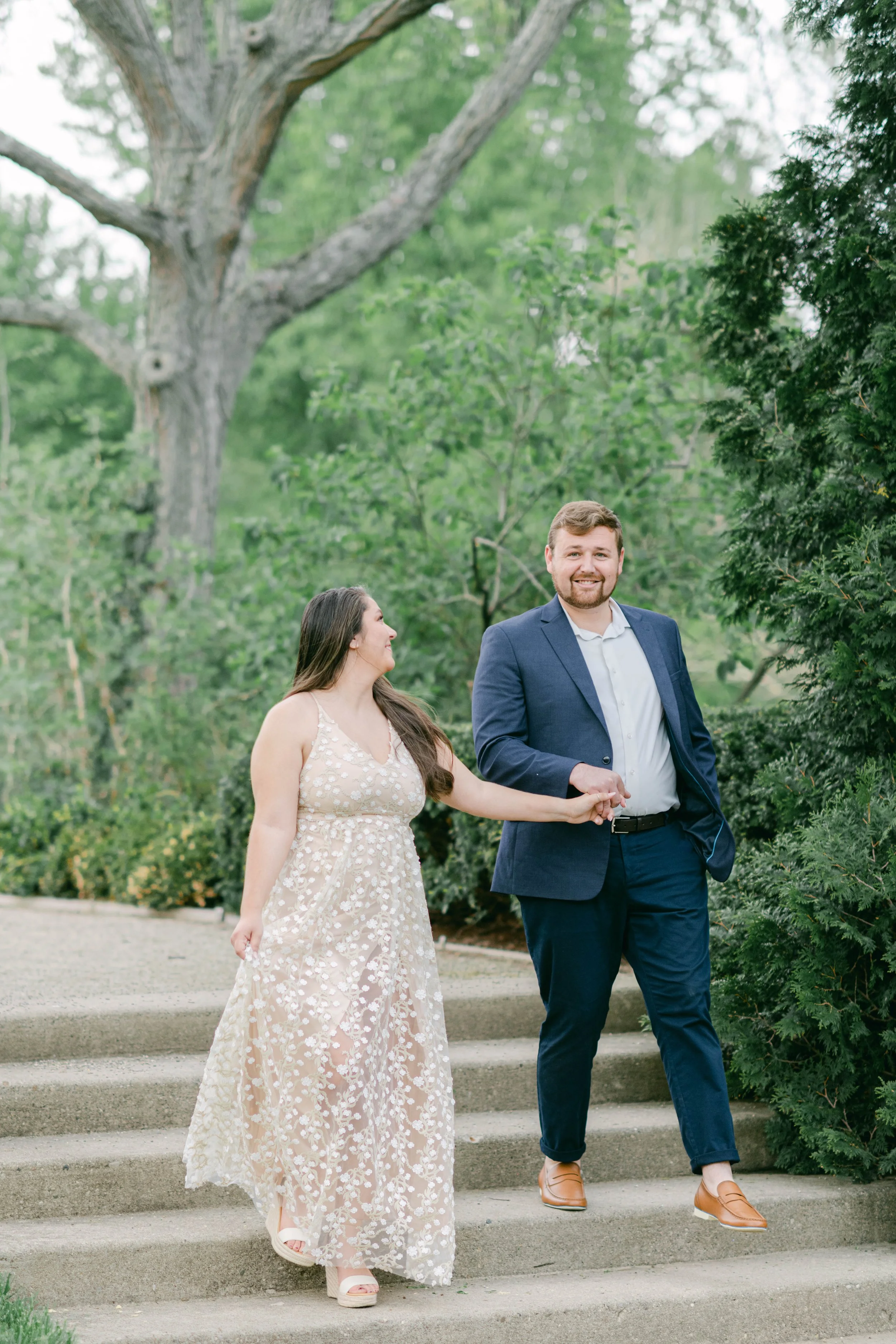 Wegerzyn-gardens-engagement-photos-9.jpg