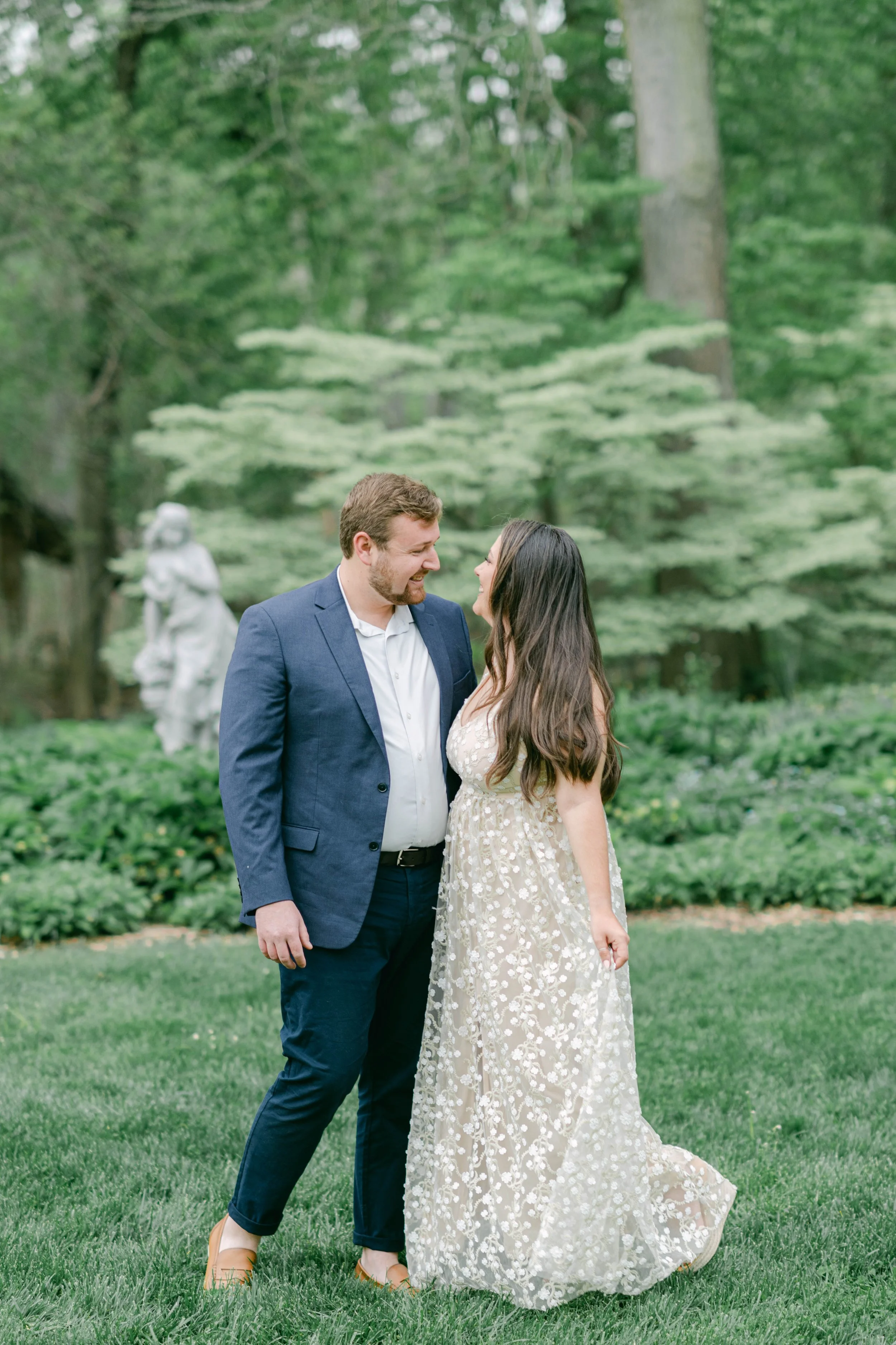 Wegerzyn-gardens-engagement-photos-3.jpg