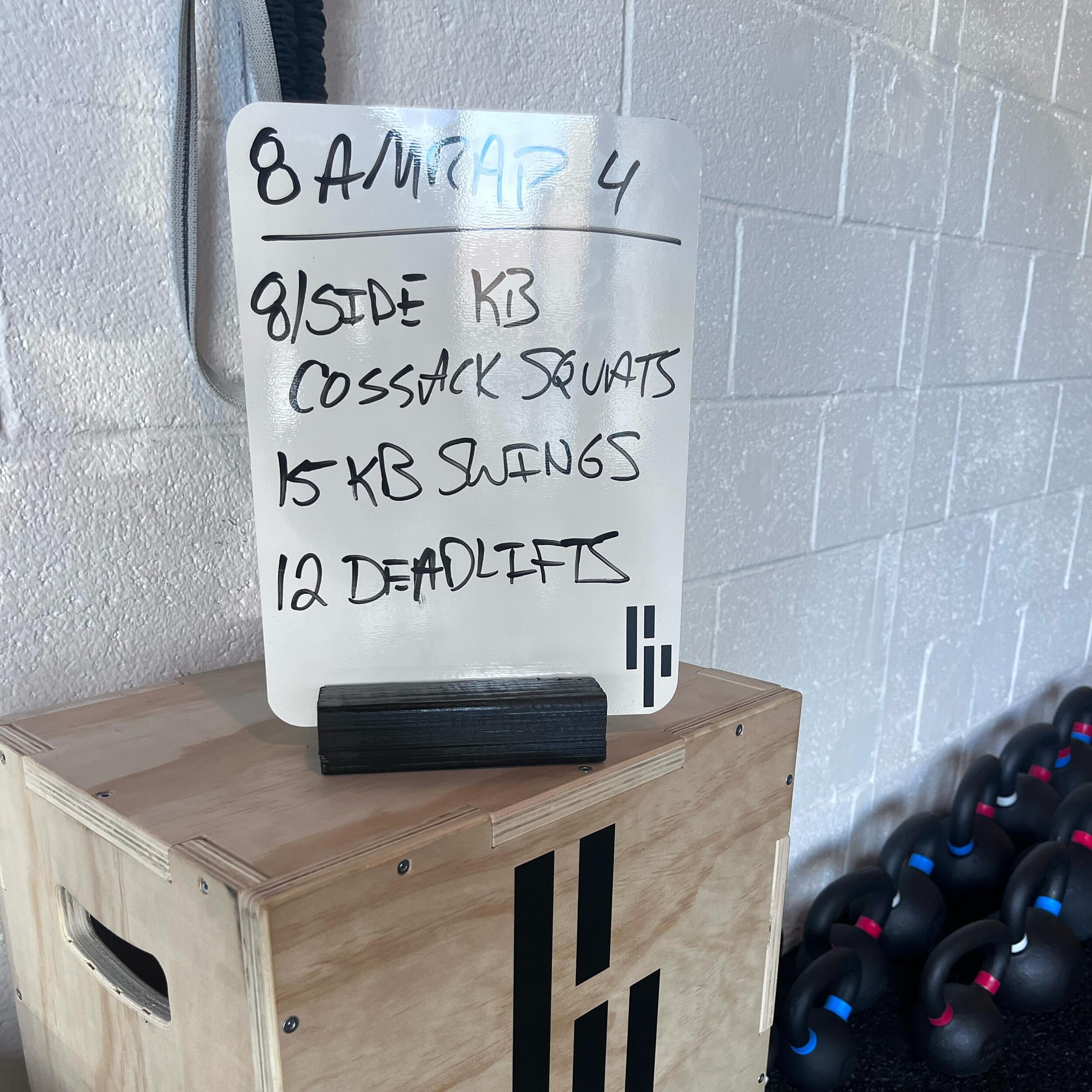 this may hurt a little ✌🏼

our small group strength &amp; co training is all about a variation of traditional strength training moves, time structures, and loading elements for beginners all the way to athletes.

drop ins welcome, link in bio.

 #si