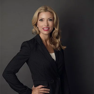 Sara Hanley - Top 100 Lawyers