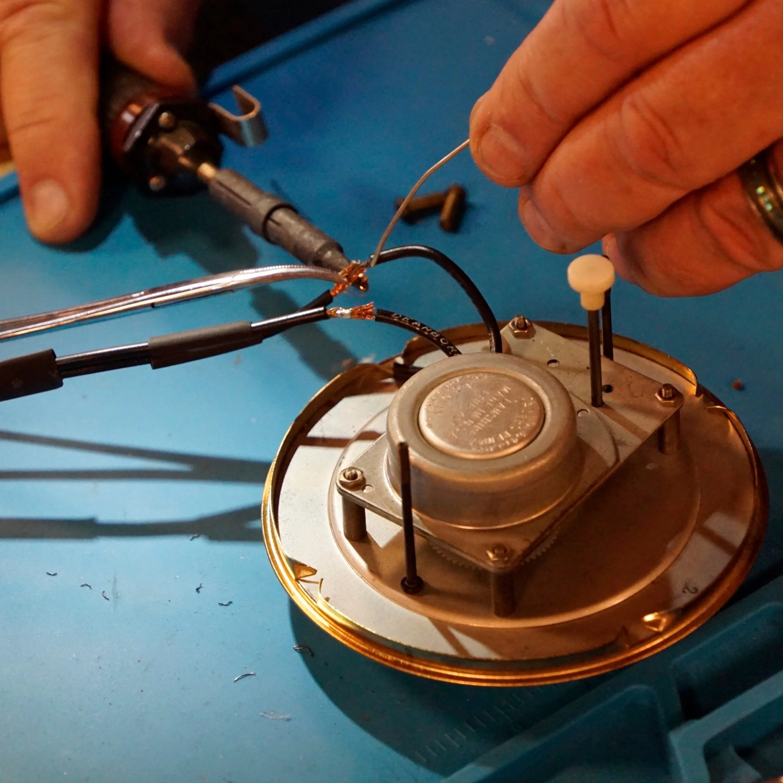 Our next soldering 101 workshop is coming soon! ⚡️🔌

Learn to solder to fix most broken electrical components to keep e-waste out of our landfills.

Soldering workshop details:
📆 Sunday, Sept 27th
🕙 1:00-3:00pm
📍 The Reuse Hub

Sign up through th