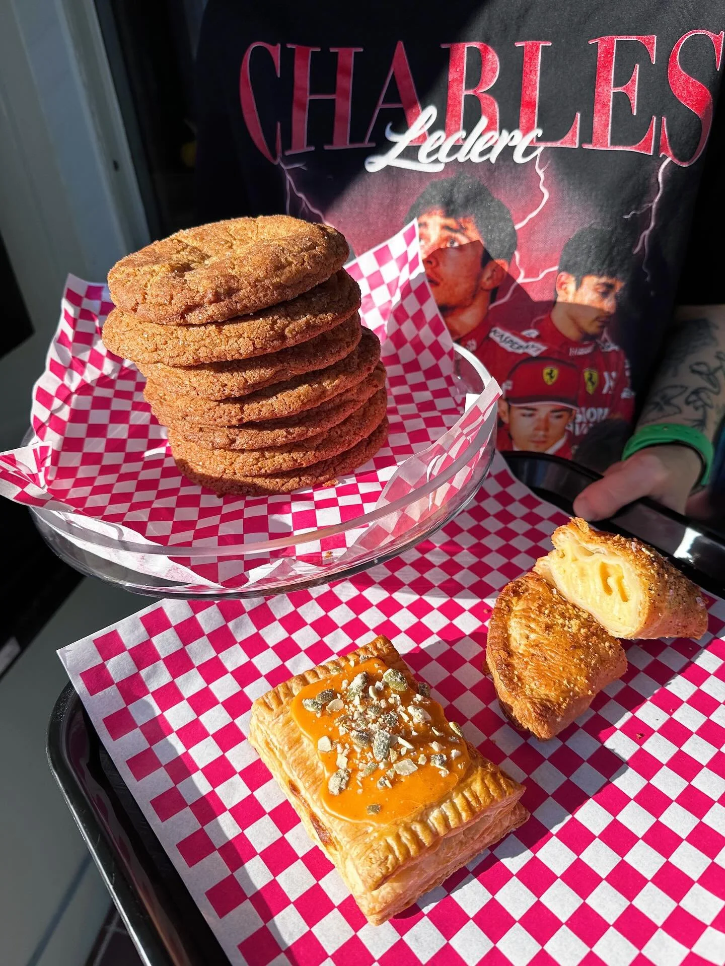 Happy Friday, everyone! ⚡️ We&rsquo;ve got 3 new flavors hitting the bakery today and they are 🤌🤌🤌

- Morning Bun Snickerdoodle cookies (orange zest/ cardamom)
- Pumpkin Thai tea pie tarts (one of our most popular Thanksgiving pie flavors!)
- Mac 