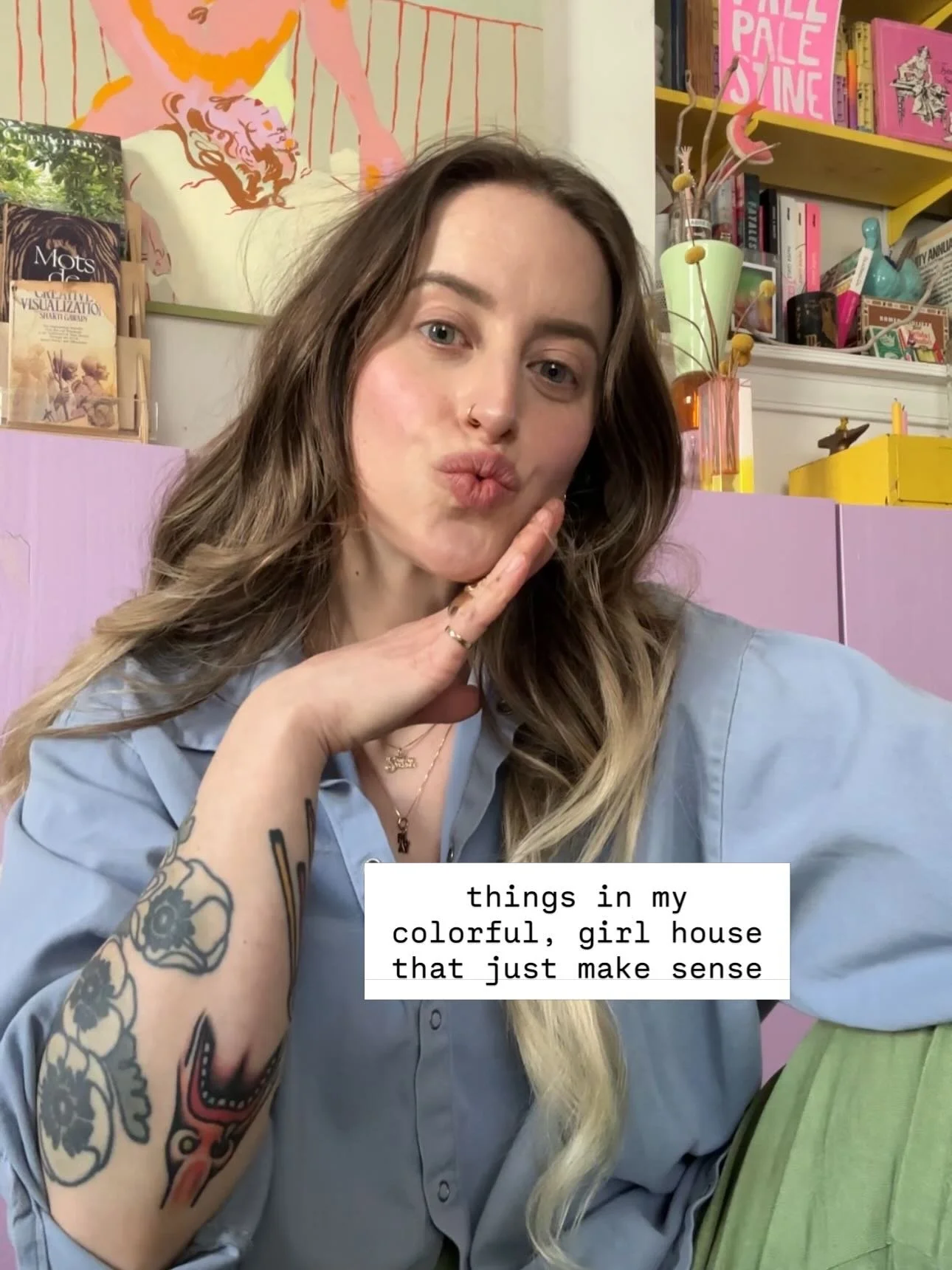 things in my colorful 💅🏼girl house💅🏼 that just make sense 

#prioritizeplay #colorfulinteriors #interiordesign #colorfulhome #colorfulhomedecor