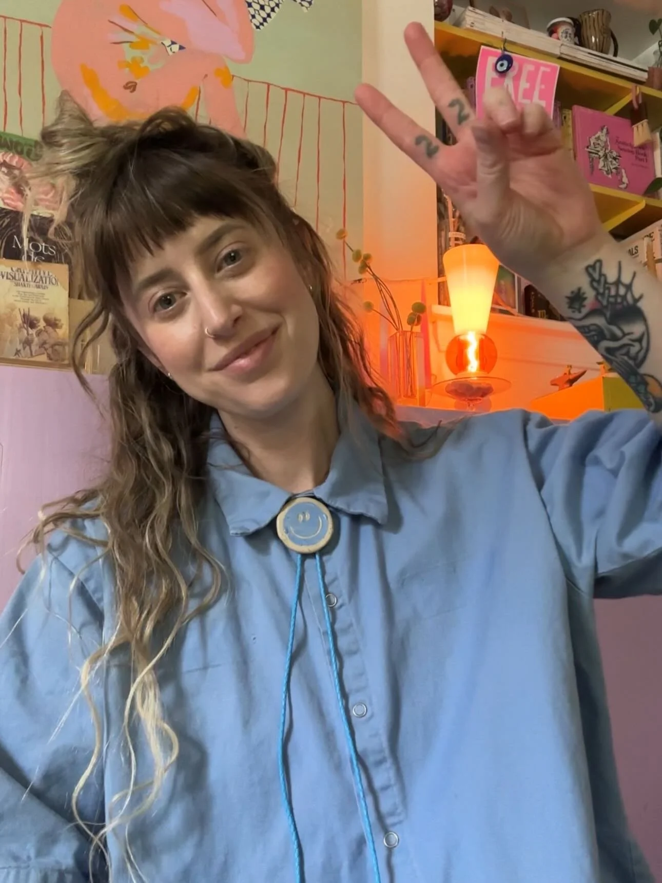 Friday feed refresher 💕
Where I share lil moments of joy from the last week in a practice of paying attention to the little things that build a big, juicy life 

1. Thanks for buying my bolo ties! 
2. Bachelorette!
3. LOML
4. 💅🏼
5. Altar 
6. Best 