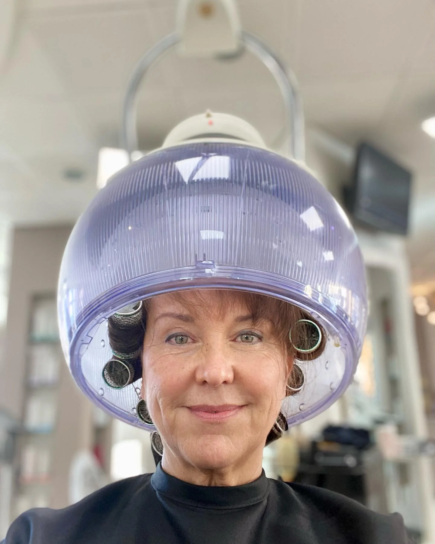 The old is back. Thank you @salone_rosi_total_look ❣️ for my Xmas 🎄 hair. #minusio #muralto #locarno #xmas2022 #beautycorner