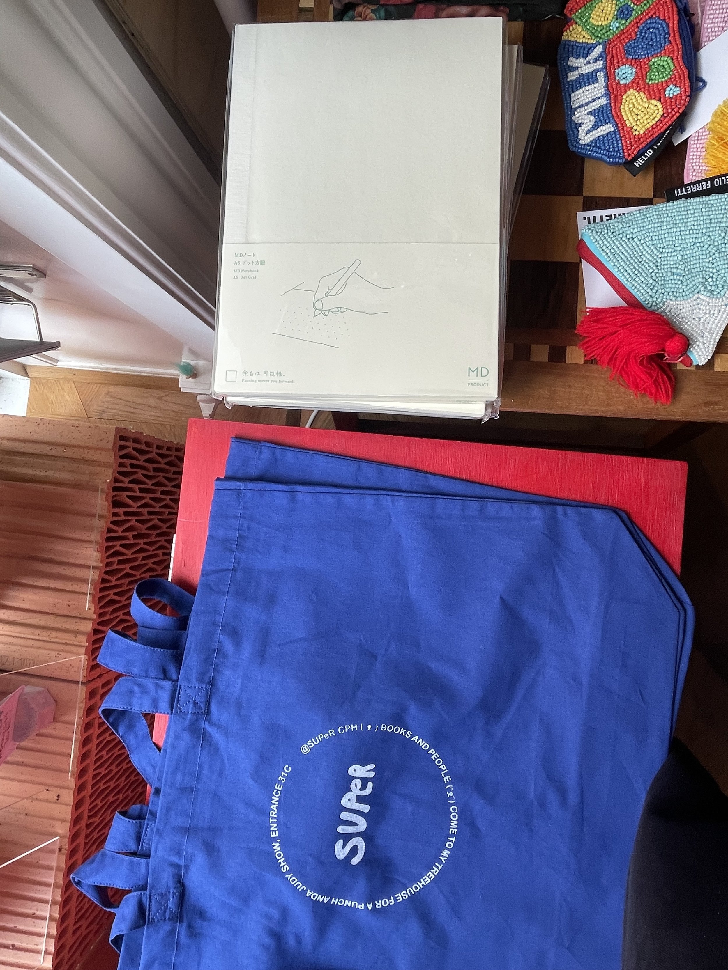 SUPeR maxi blue tote bag / SUPeR blue drawstring backpack / SUPeR cream mesh carrier bag of fiction and groceries :)