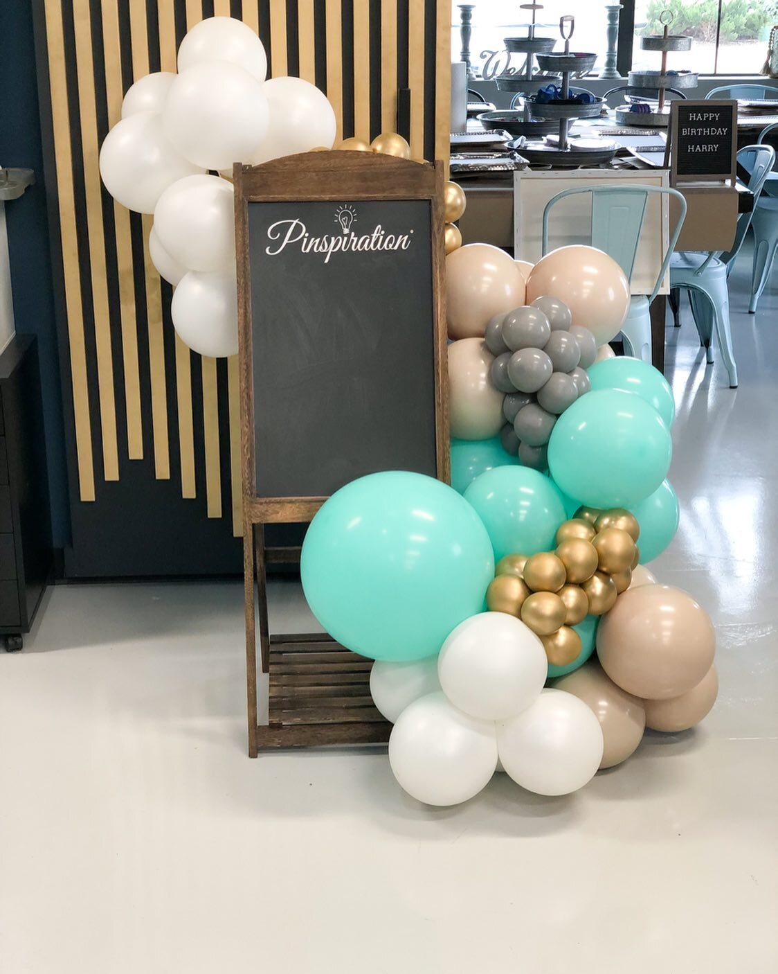 ✨ Pinspiration x Soir&eacute;e Shop ✨

Receive exclusive discounted pricing on balloon decor as an add on to your @pinspirationcollege birthday party! Colors and designs are curated to perfectly match each birthday theme to make your party pop 💕

In