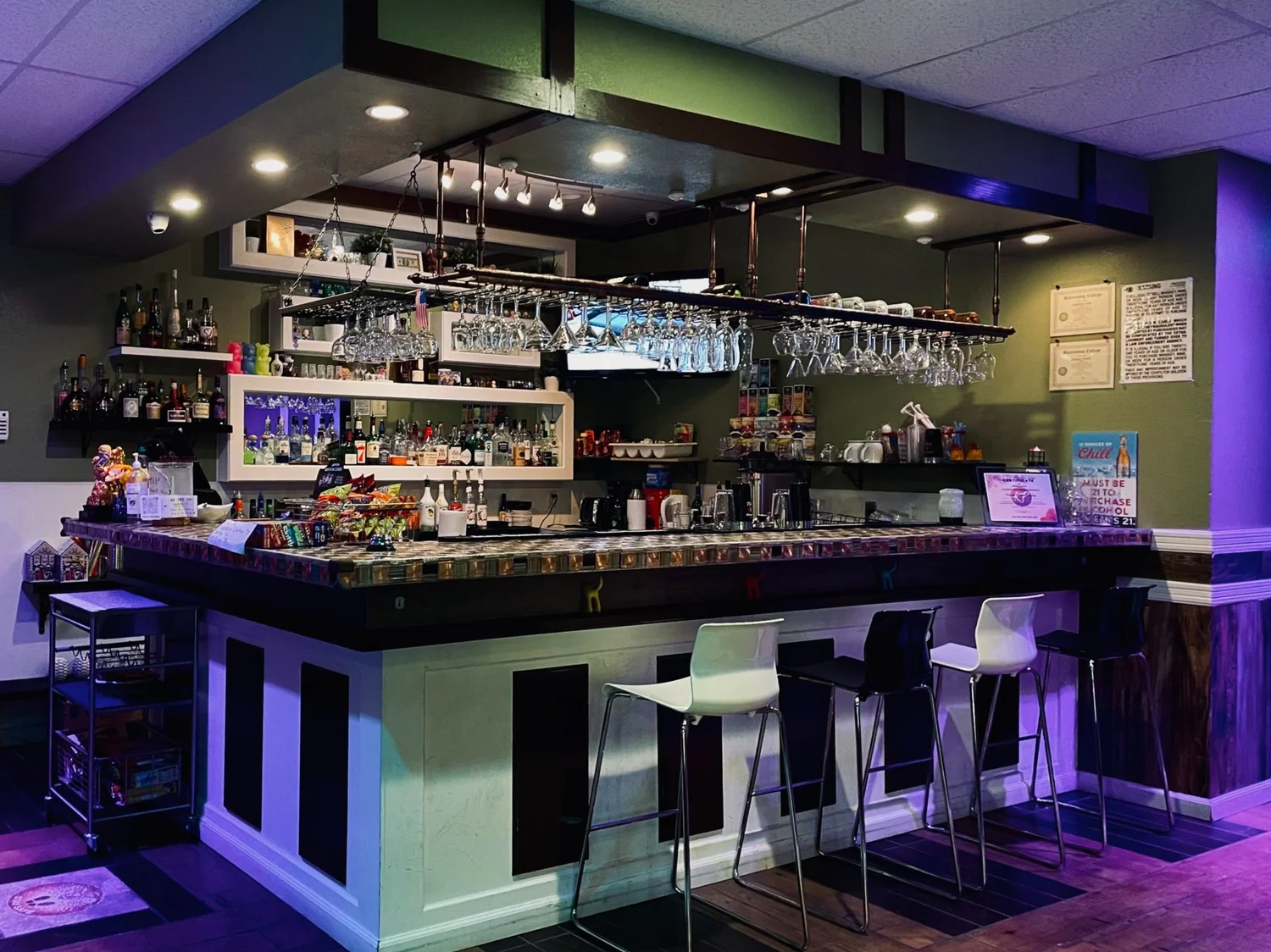 Bar photo 1