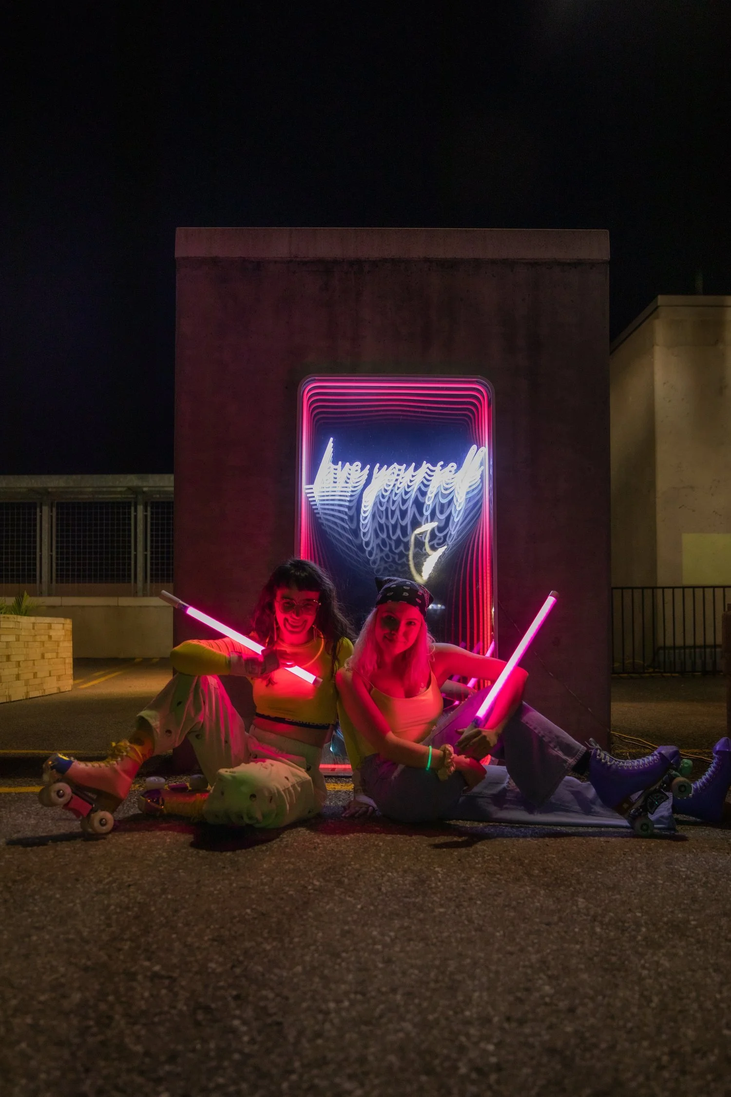 neon-rollerskating-fuse-23.jpeg