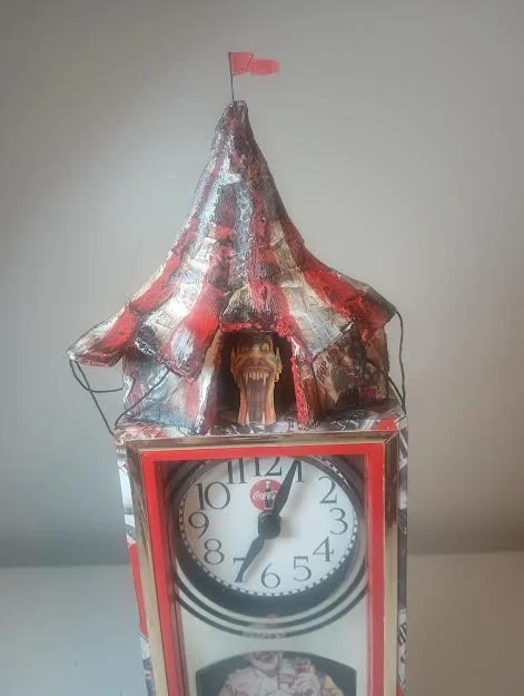 Circus Clock 5.jpg