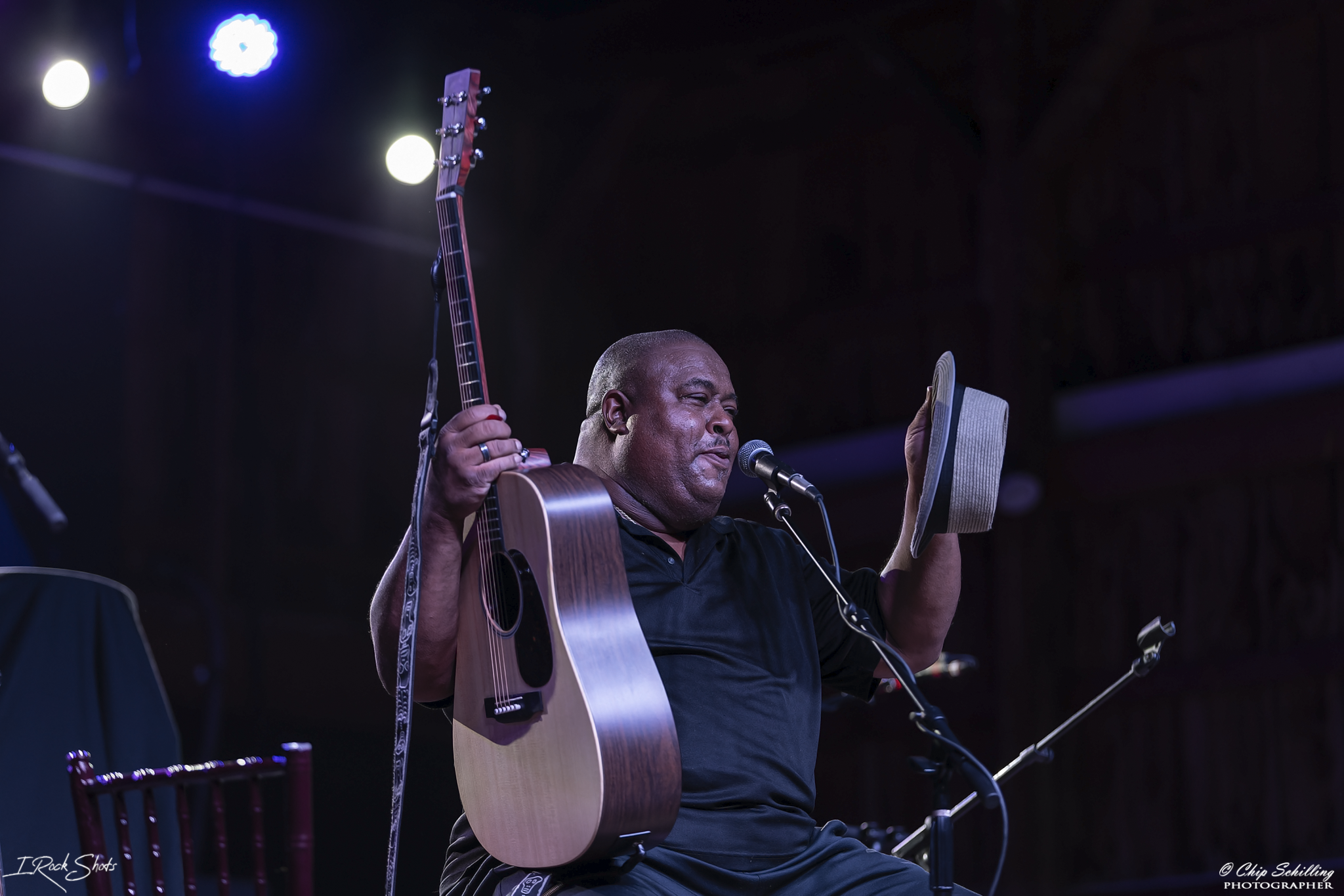 _05A1642-CR3_Dx Web.png