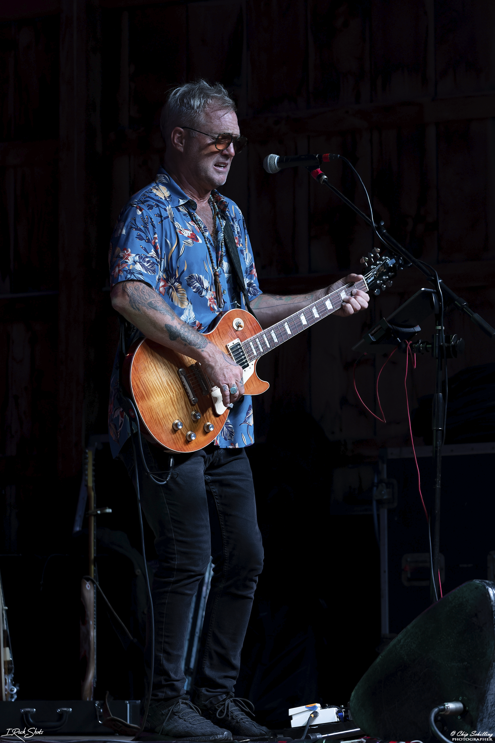 _05A2089-CR3_Dx Web sm.png