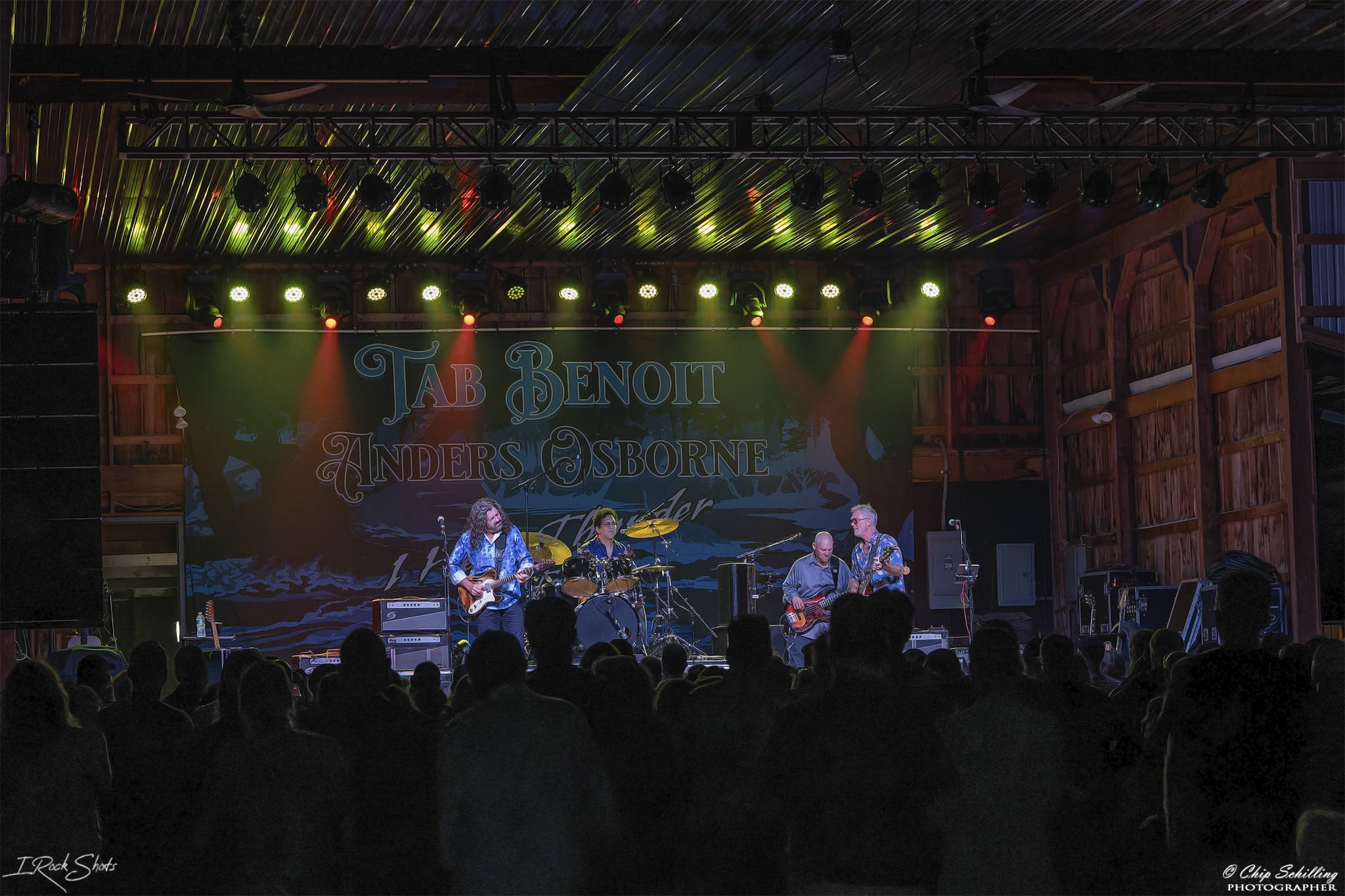 _05A1830-CR3_Dx Web.png